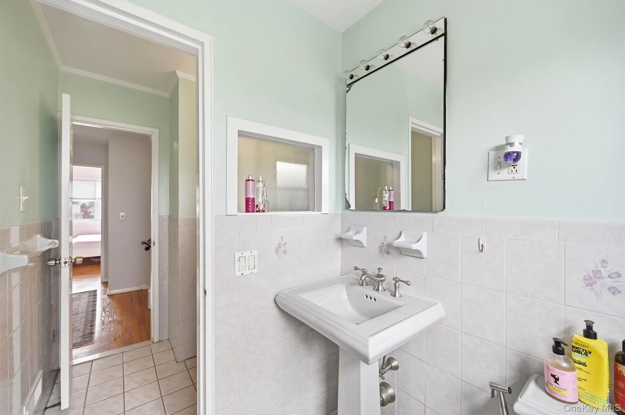 58 Dexter Road, Yonkers, NY, 4 Bedrooms Bedrooms, 7 Rooms Rooms,2 BathroomsBathrooms,Residential,For Rent,Dexter,0,1026199 58 Dexter Road, Yonkers, NY, 4 Bedrooms Bedrooms, 7 Rooms Rooms,2 BathroomsBathrooms,Residential,For Rent,Dexter,0,1026199