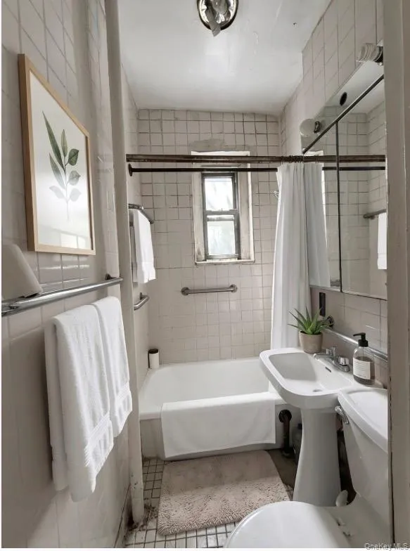 Virtually Staged Bathroom Virtually Staged Bathroom