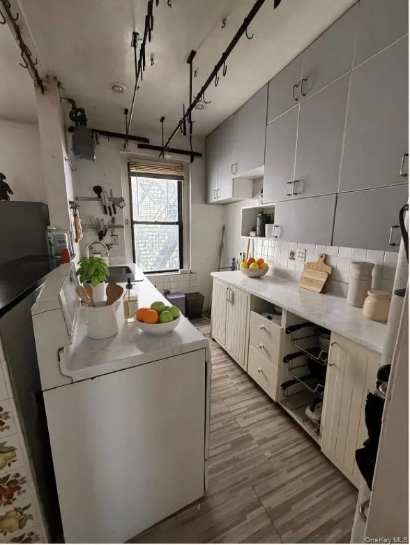 Virtually Staged Kitchen Virtually Staged Kitchen