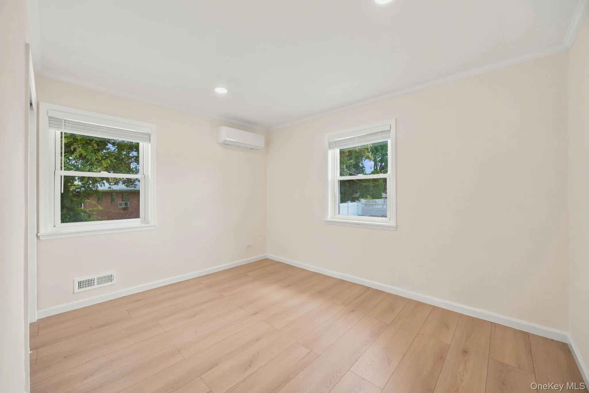 2811 Clearview Expressway, New York, NY, 4 Bedrooms Bedrooms, 11 Rooms Rooms,3 BathroomsBathrooms,Residential,For Rent,Clearview,0,1026209 2811 Clearview Expressway, New York, NY, 4 Bedrooms Bedrooms, 11 Rooms Rooms,3 BathroomsBathrooms,Residential,For Rent,Clearview,0,1026209