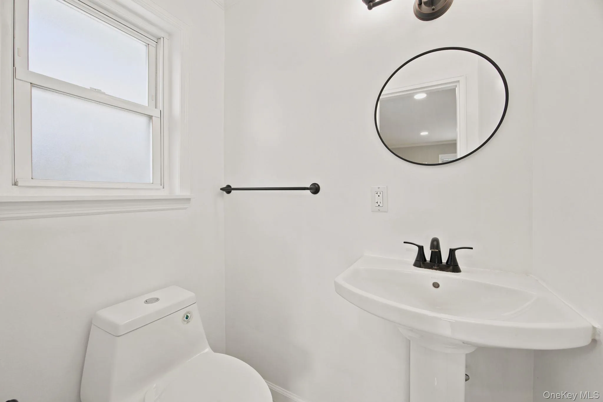 2811 Clearview Expressway, New York, NY, 4 Bedrooms Bedrooms, 11 Rooms Rooms,3 BathroomsBathrooms,Residential,For Rent,Clearview,0,1026209 2811 Clearview Expressway, New York, NY, 4 Bedrooms Bedrooms, 11 Rooms Rooms,3 BathroomsBathrooms,Residential,For Rent,Clearview,0,1026209
