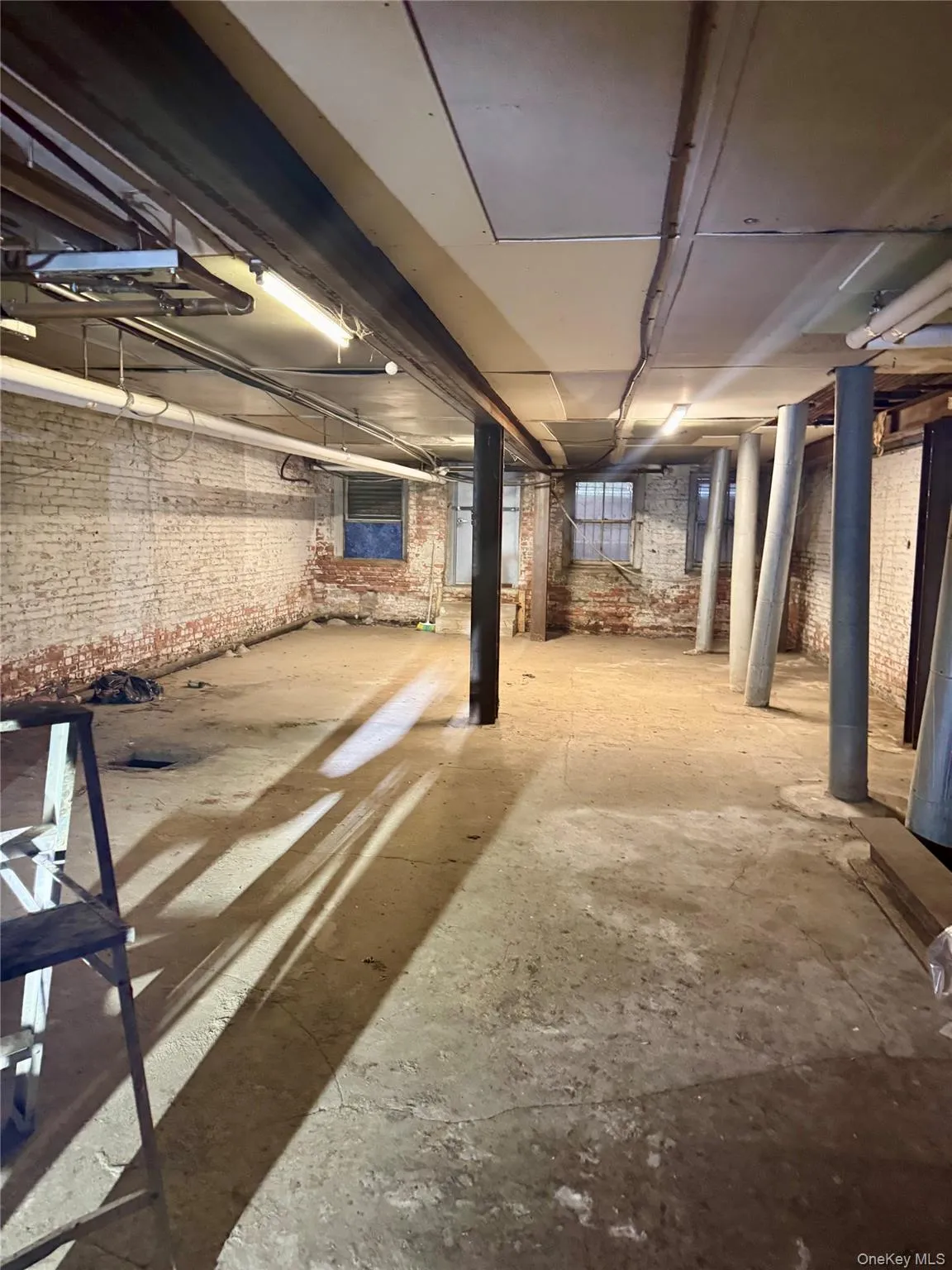 2106 Newtown Avenue, New York, NY, ,Commercial Lease,For Rent,Newtown,0,1026214 2106 Newtown Avenue, New York, NY, ,Commercial Lease,For Rent,Newtown,0,1026214