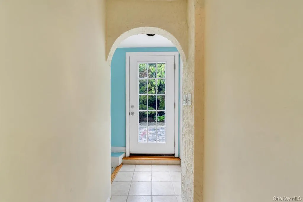 214 1st Street, Smithtown, NY, 3 Bedrooms Bedrooms, 7 Rooms Rooms,2 BathroomsBathrooms,Residential,For Rent,1st,0,1026215 214 1st Street, Smithtown, NY, 3 Bedrooms Bedrooms, 7 Rooms Rooms,2 BathroomsBathrooms,Residential,For Rent,1st,0,1026215