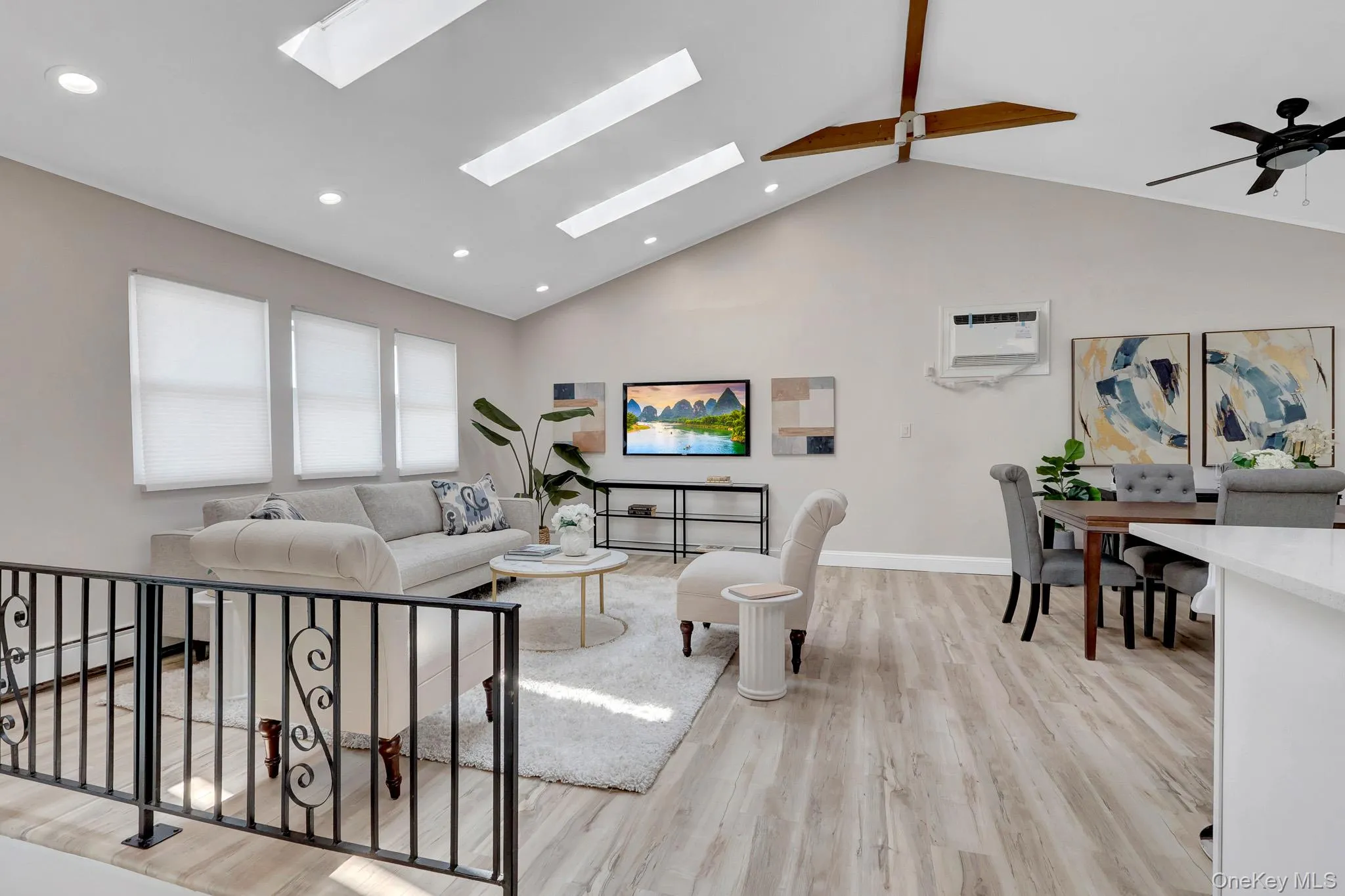 3612 Somerset Drive, Hempstead, NY, 5 Bedrooms Bedrooms, 11 Rooms Rooms,2 BathroomsBathrooms,Residential,For Rent,Somerset,0,1026219 3612 Somerset Drive, Hempstead, NY, 5 Bedrooms Bedrooms, 11 Rooms Rooms,2 BathroomsBathrooms,Residential,For Rent,Somerset,0,1026219