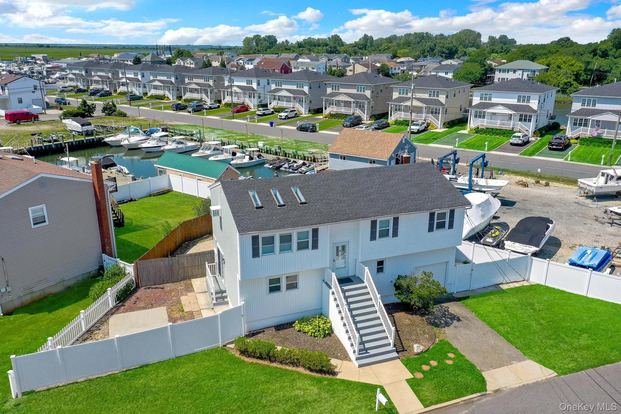 3612 Somerset Drive, Hempstead, NY, 5 Bedrooms Bedrooms, 11 Rooms Rooms,2 BathroomsBathrooms,Residential,For Rent,Somerset,0,1026219 3612 Somerset Drive, Hempstead, NY, 5 Bedrooms Bedrooms, 11 Rooms Rooms,2 BathroomsBathrooms,Residential,For Rent,Somerset,0,1026219