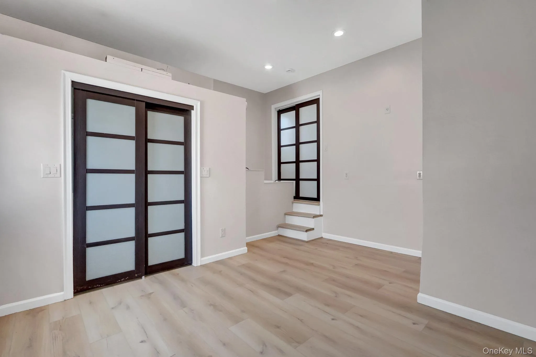 3612 Somerset Drive, Hempstead, NY, 5 Bedrooms Bedrooms, 11 Rooms Rooms,2 BathroomsBathrooms,Residential,For Rent,Somerset,0,1026219 3612 Somerset Drive, Hempstead, NY, 5 Bedrooms Bedrooms, 11 Rooms Rooms,2 BathroomsBathrooms,Residential,For Rent,Somerset,0,1026219