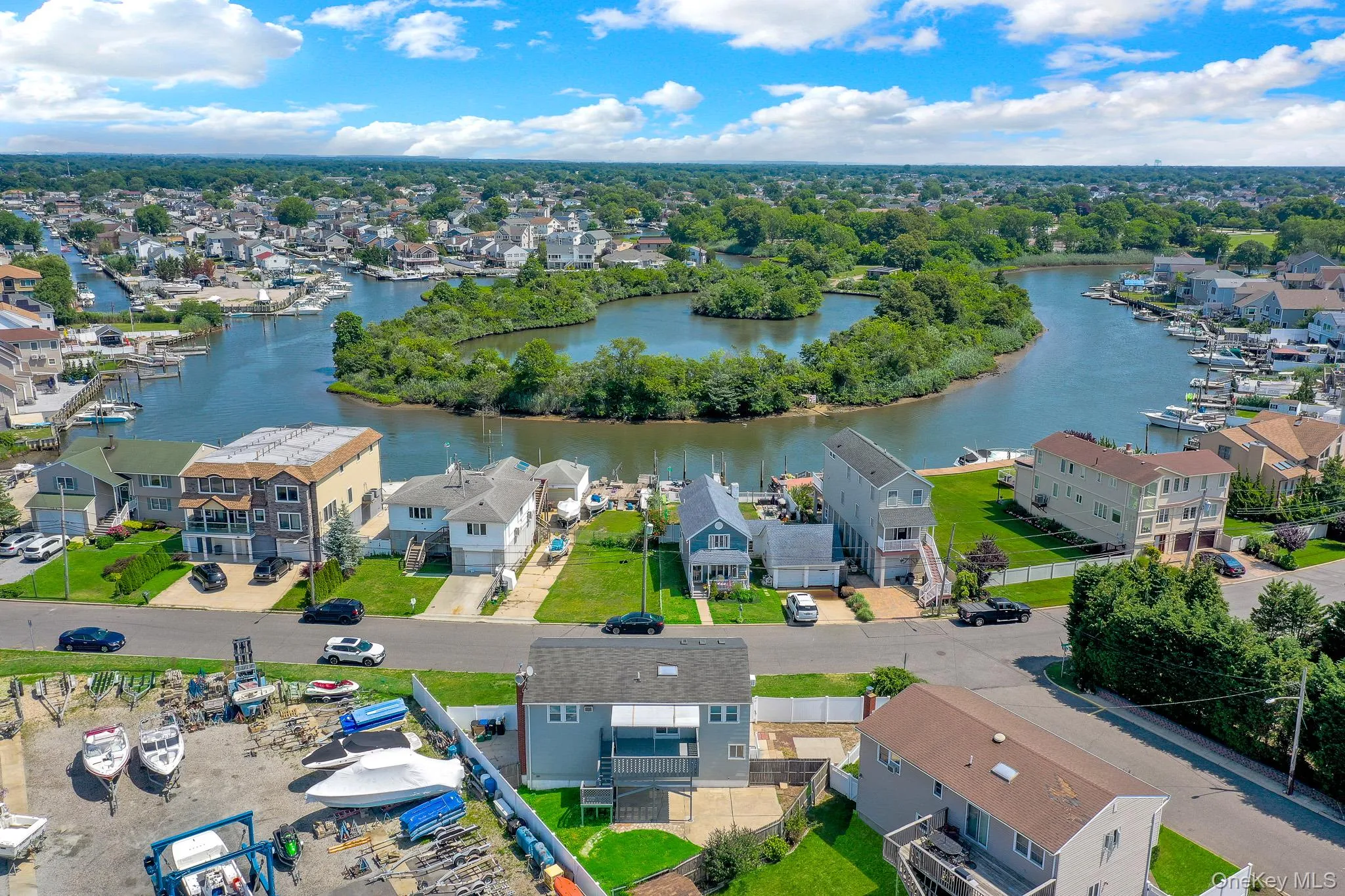 3612 Somerset Drive, Hempstead, NY, 5 Bedrooms Bedrooms, 11 Rooms Rooms,2 BathroomsBathrooms,Residential,For Rent,Somerset,0,1026219 3612 Somerset Drive, Hempstead, NY, 5 Bedrooms Bedrooms, 11 Rooms Rooms,2 BathroomsBathrooms,Residential,For Rent,Somerset,0,1026219