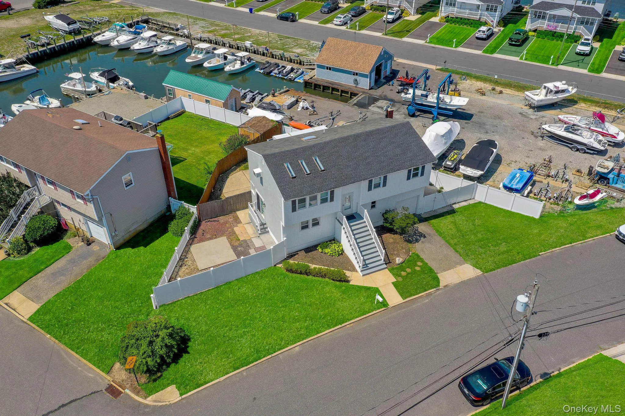 3612 Somerset Drive, Hempstead, NY, 5 Bedrooms Bedrooms, 11 Rooms Rooms,2 BathroomsBathrooms,Residential,For Rent,Somerset,0,1026219 3612 Somerset Drive, Hempstead, NY, 5 Bedrooms Bedrooms, 11 Rooms Rooms,2 BathroomsBathrooms,Residential,For Rent,Somerset,0,1026219