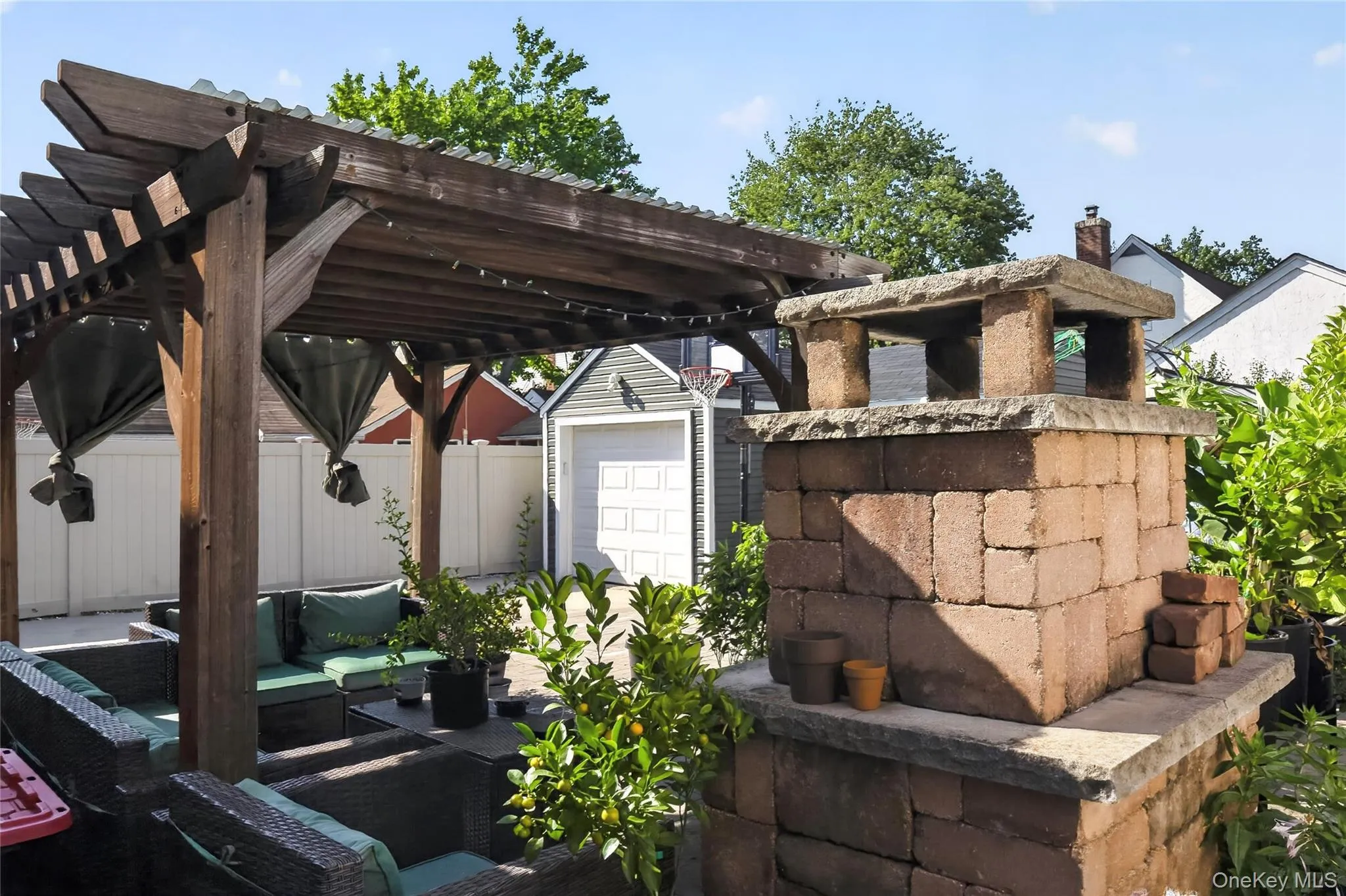 125 William Street, Hempstead, NY, 3 Bedrooms Bedrooms, 8 Rooms Rooms,1 BathroomBathrooms,Residential,For Rent,William,0,1026222 125 William Street, Hempstead, NY, 3 Bedrooms Bedrooms, 8 Rooms Rooms,1 BathroomBathrooms,Residential,For Rent,William,0,1026222