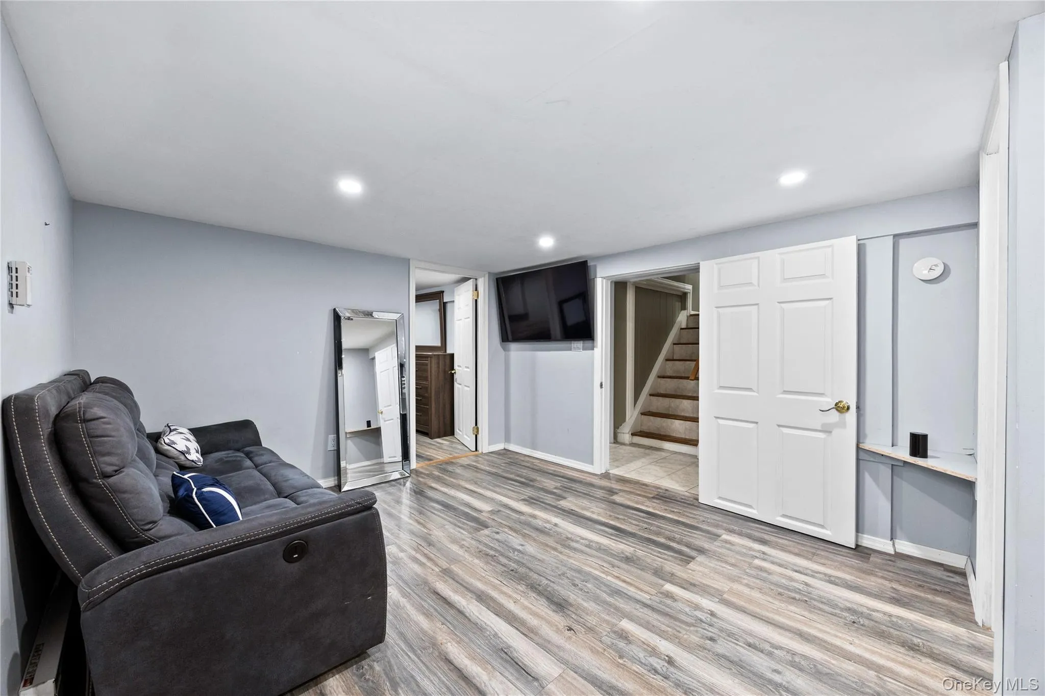 125 William Street, Hempstead, NY, 3 Bedrooms Bedrooms, 8 Rooms Rooms,1 BathroomBathrooms,Residential,For Rent,William,0,1026222 125 William Street, Hempstead, NY, 3 Bedrooms Bedrooms, 8 Rooms Rooms,1 BathroomBathrooms,Residential,For Rent,William,0,1026222