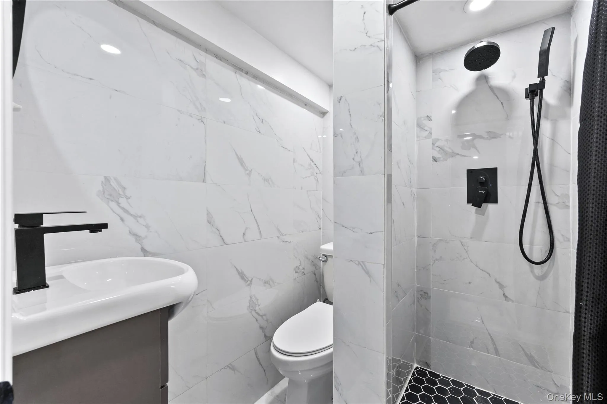 125 William Street, Hempstead, NY, 3 Bedrooms Bedrooms, 8 Rooms Rooms,1 BathroomBathrooms,Residential,For Rent,William,0,1026222 125 William Street, Hempstead, NY, 3 Bedrooms Bedrooms, 8 Rooms Rooms,1 BathroomBathrooms,Residential,For Rent,William,0,1026222