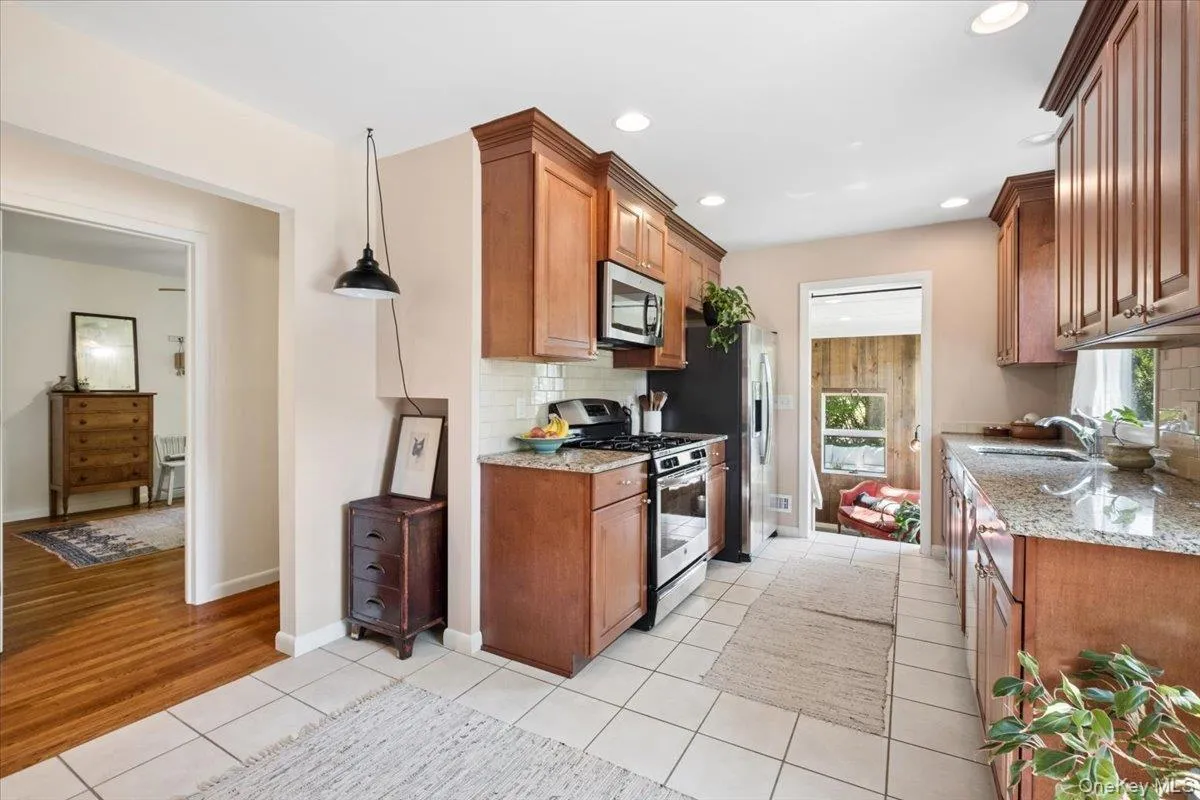 3 Gabriel Drive, Cortlandt, NY, 3 Bedrooms Bedrooms, 8 Rooms Rooms,2 BathroomsBathrooms,Residential,For Rent,Gabriel,0,1026225 3 Gabriel Drive, Cortlandt, NY, 3 Bedrooms Bedrooms, 8 Rooms Rooms,2 BathroomsBathrooms,Residential,For Rent,Gabriel,0,1026225