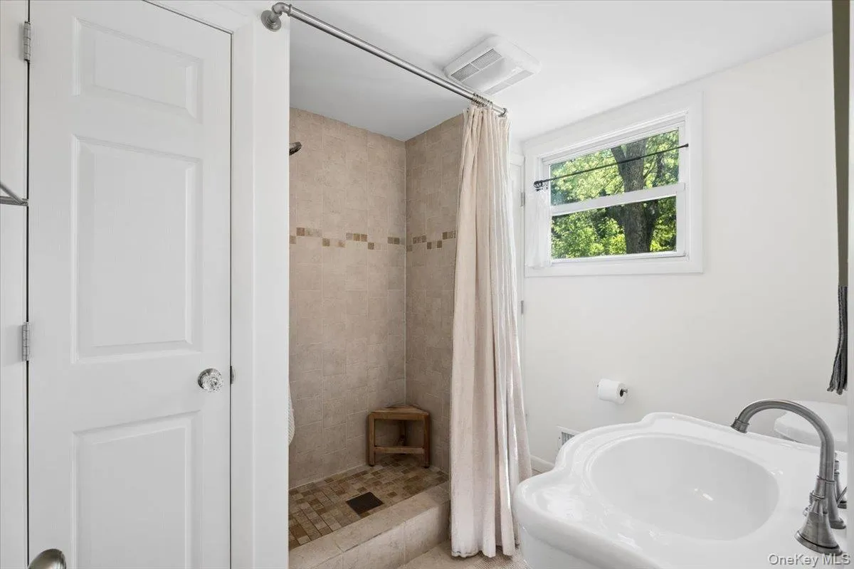 3 Gabriel Drive, Cortlandt, NY, 3 Bedrooms Bedrooms, 8 Rooms Rooms,2 BathroomsBathrooms,Residential,For Rent,Gabriel,0,1026225 3 Gabriel Drive, Cortlandt, NY, 3 Bedrooms Bedrooms, 8 Rooms Rooms,2 BathroomsBathrooms,Residential,For Rent,Gabriel,0,1026225
