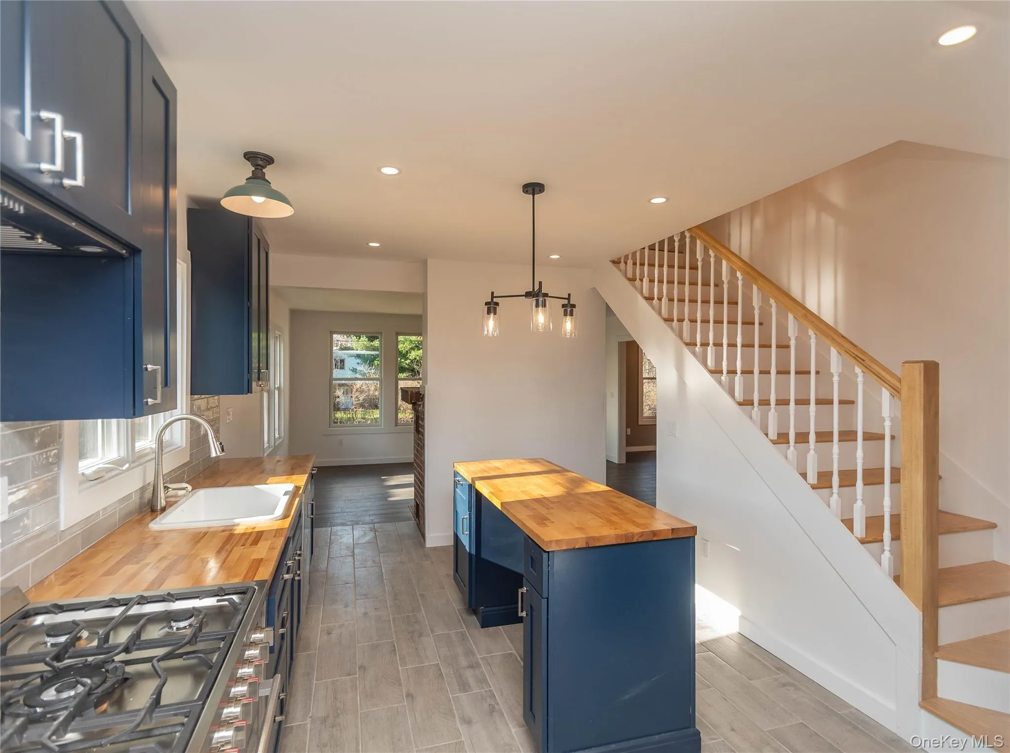 3 Anna Street, Rochester, NY, 3 Bedrooms Bedrooms, 6 Rooms Rooms,2 BathroomsBathrooms,Residential,For Rent,Anna,0,1026234 3 Anna Street, Rochester, NY, 3 Bedrooms Bedrooms, 6 Rooms Rooms,2 BathroomsBathrooms,Residential,For Rent,Anna,0,1026234