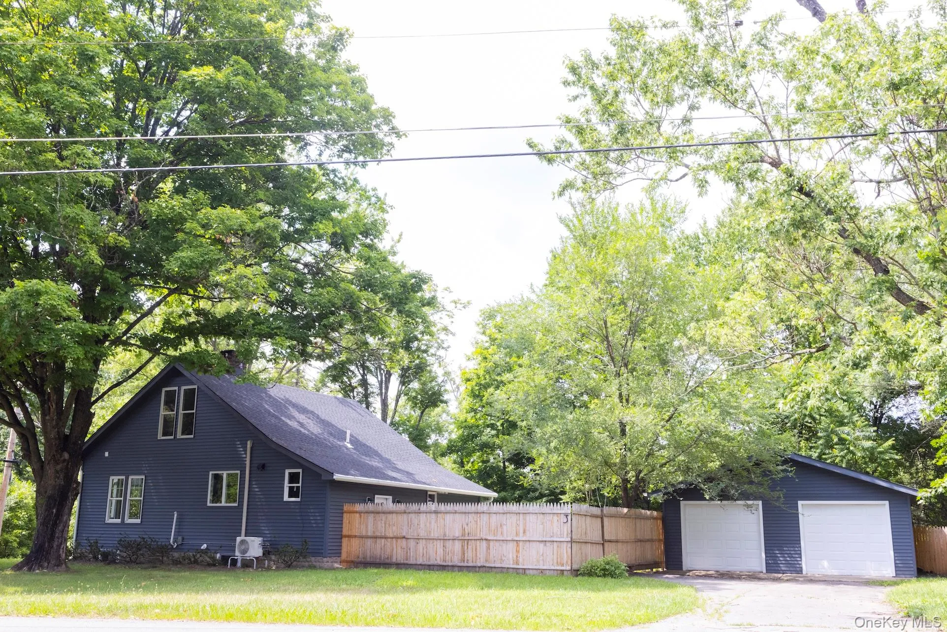 3 Anna Street, Rochester, NY, 3 Bedrooms Bedrooms, 6 Rooms Rooms,2 BathroomsBathrooms,Residential,For Rent,Anna,0,1026234 3 Anna Street, Rochester, NY, 3 Bedrooms Bedrooms, 6 Rooms Rooms,2 BathroomsBathrooms,Residential,For Rent,Anna,0,1026234