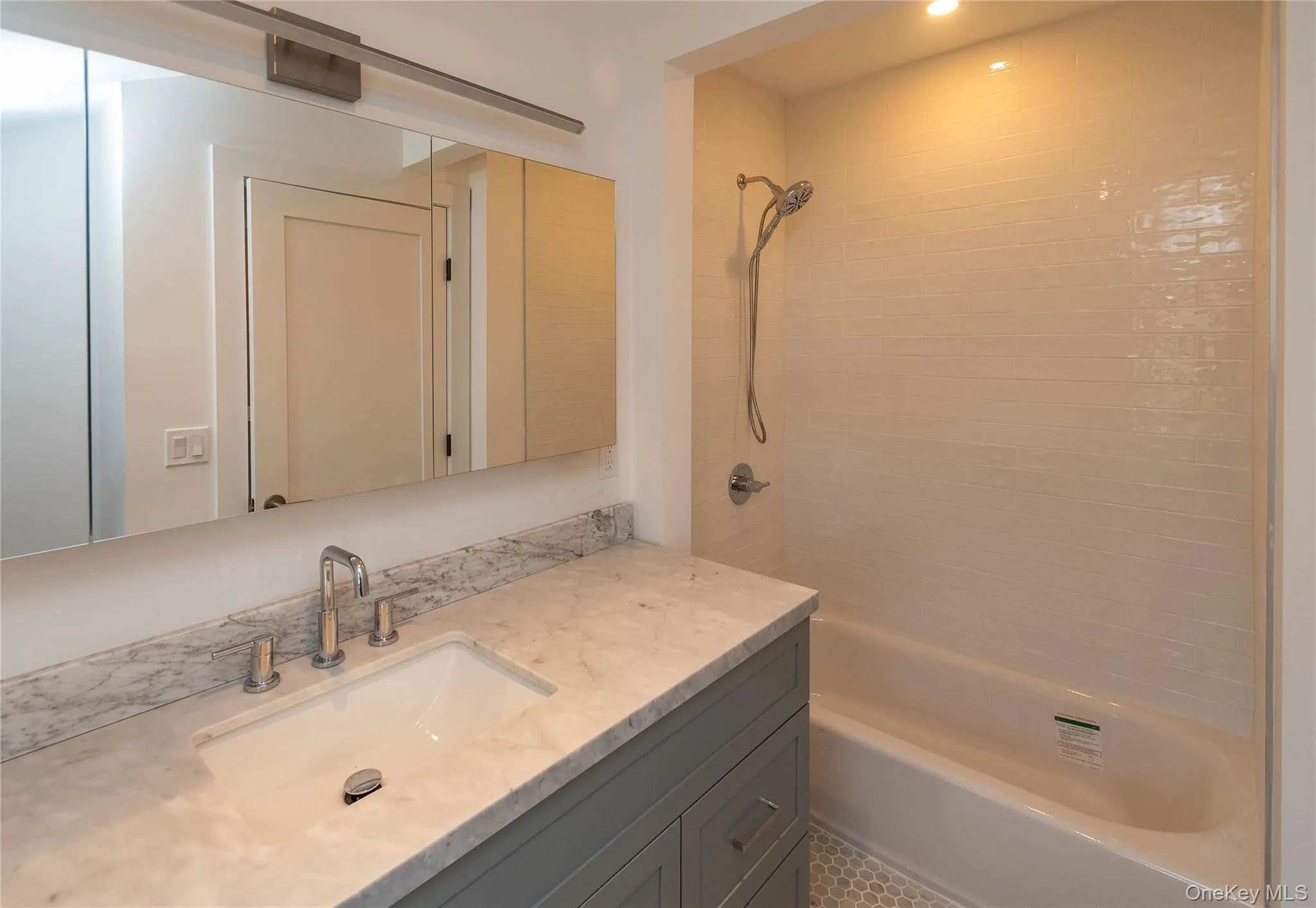 3 Anna Street, Rochester, NY, 3 Bedrooms Bedrooms, 6 Rooms Rooms,2 BathroomsBathrooms,Residential,For Rent,Anna,0,1026234 3 Anna Street, Rochester, NY, 3 Bedrooms Bedrooms, 6 Rooms Rooms,2 BathroomsBathrooms,Residential,For Rent,Anna,0,1026234