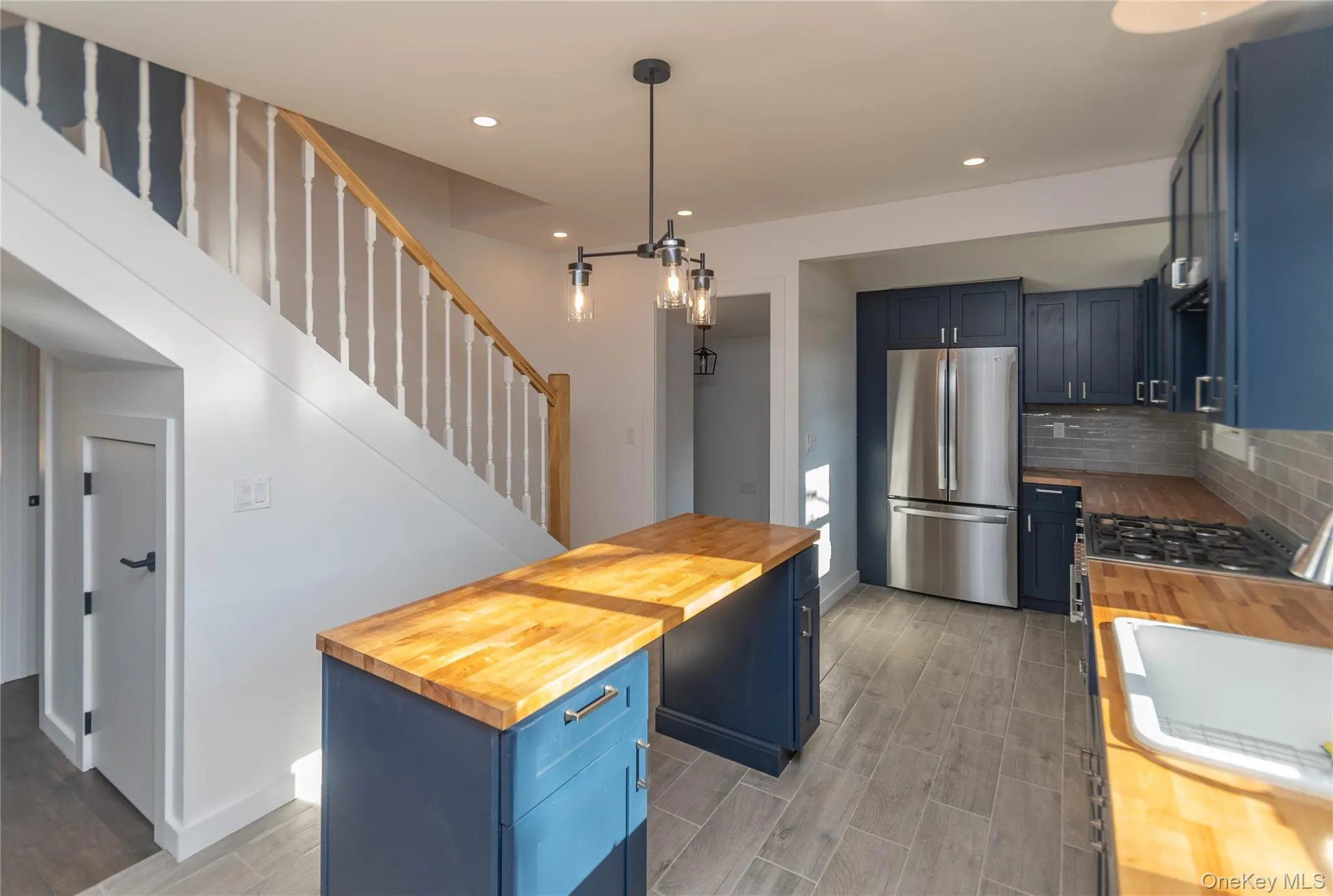 3 Anna Street, Rochester, NY, 3 Bedrooms Bedrooms, 6 Rooms Rooms,2 BathroomsBathrooms,Residential,For Rent,Anna,0,1026234 3 Anna Street, Rochester, NY, 3 Bedrooms Bedrooms, 6 Rooms Rooms,2 BathroomsBathrooms,Residential,For Rent,Anna,0,1026234