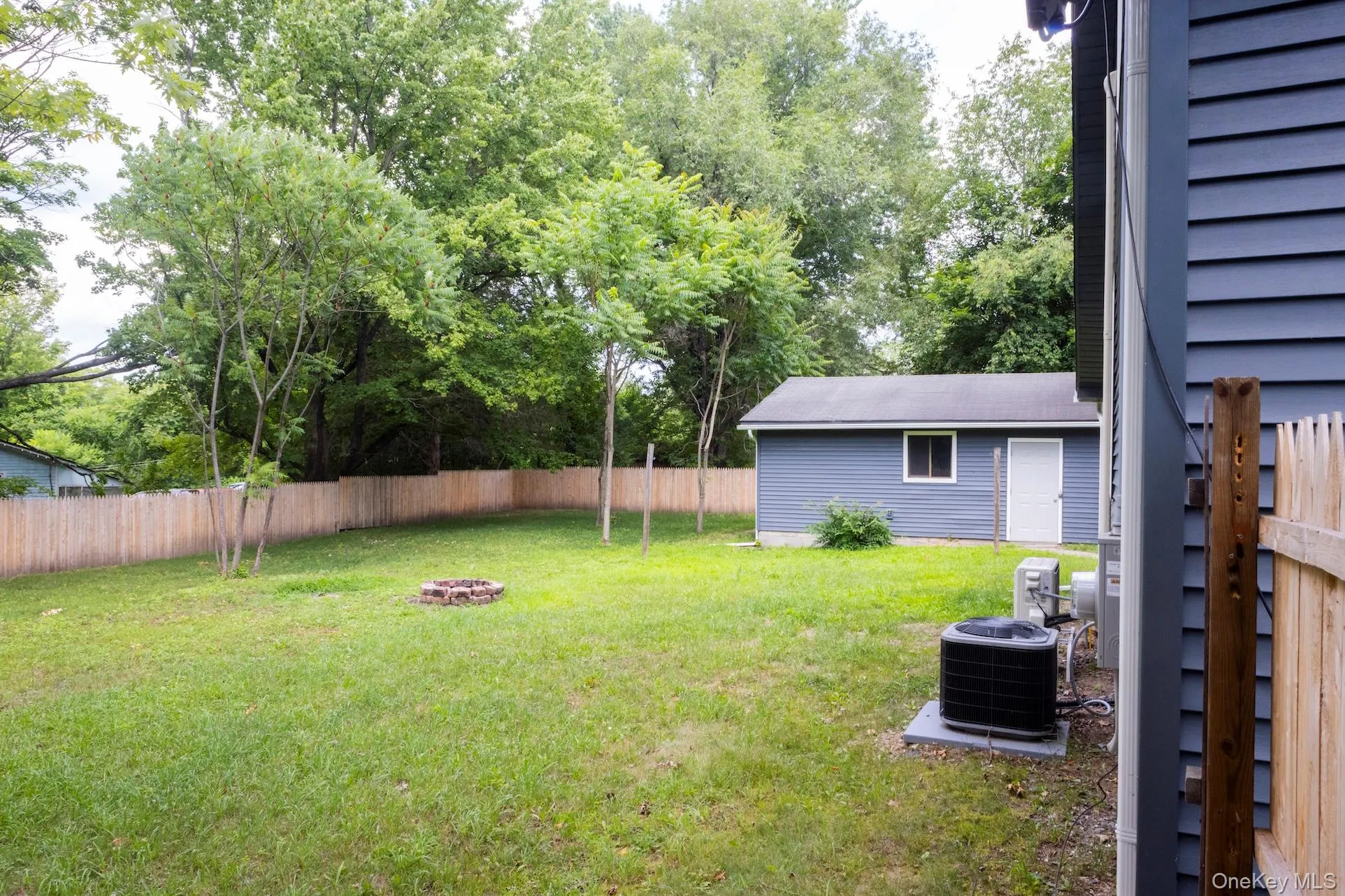 3 Anna Street, Rochester, NY, 3 Bedrooms Bedrooms, 6 Rooms Rooms,2 BathroomsBathrooms,Residential,For Rent,Anna,0,1026234 3 Anna Street, Rochester, NY, 3 Bedrooms Bedrooms, 6 Rooms Rooms,2 BathroomsBathrooms,Residential,For Rent,Anna,0,1026234