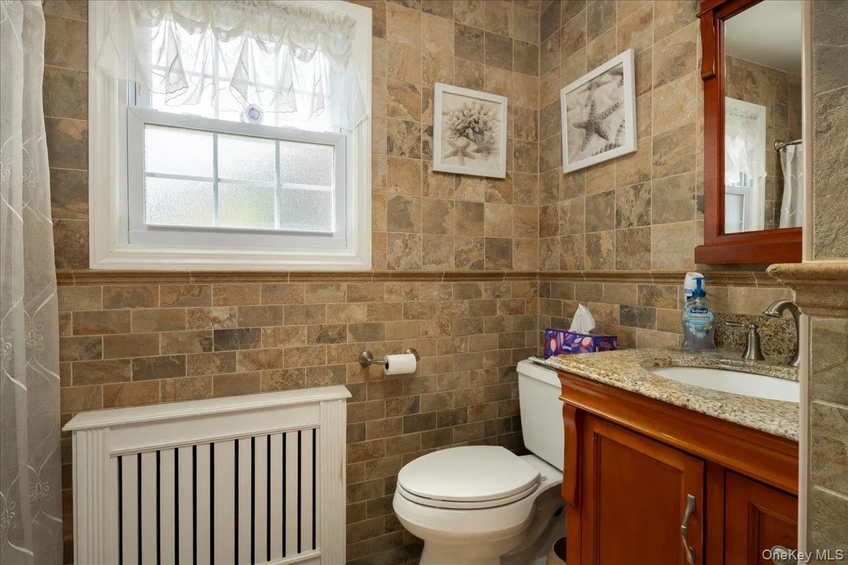 131 Euston Road, Hempstead, NY, 3 Bedrooms Bedrooms, 6 Rooms Rooms,1 BathroomBathrooms,Residential,For Rent,Euston,0,1026239 131 Euston Road, Hempstead, NY, 3 Bedrooms Bedrooms, 6 Rooms Rooms,1 BathroomBathrooms,Residential,For Rent,Euston,0,1026239