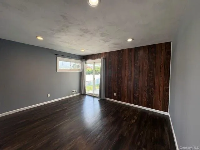 266 Central Park Road, Oyster Bay, NY, 3 Bedrooms Bedrooms, 5 Rooms Rooms,2 BathroomsBathrooms,Residential Lease,For Rent,Central Park,0,1026240 266 Central Park Road, Oyster Bay, NY, 3 Bedrooms Bedrooms, 5 Rooms Rooms,2 BathroomsBathrooms,Residential Lease,For Rent,Central Park,0,1026240