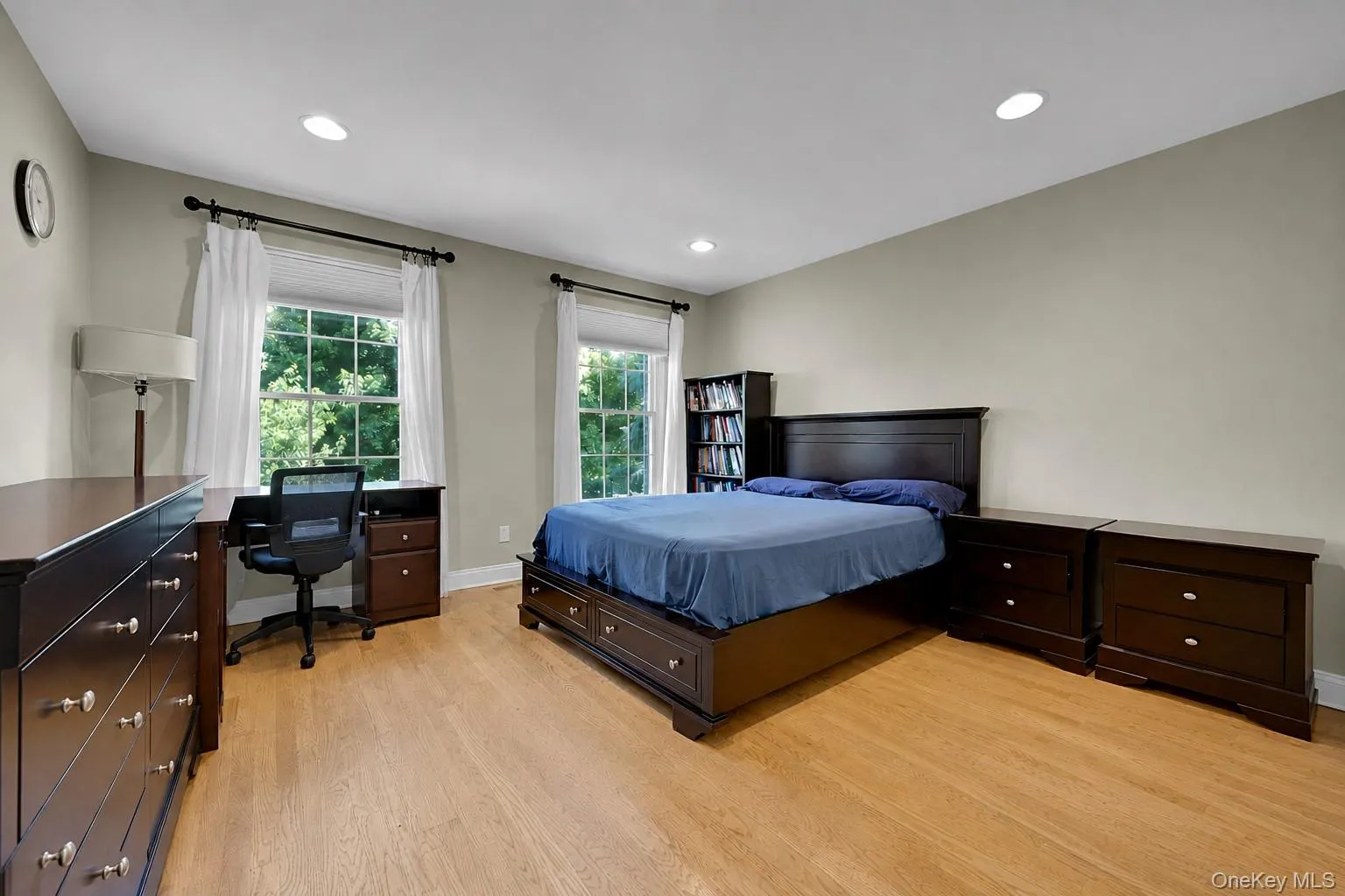 16 Eagle Court, White Plains, NY, 4 Bedrooms Bedrooms, 10 Rooms Rooms,3 BathroomsBathrooms,Residential,For Rent,Eagle,0,1026246 16 Eagle Court, White Plains, NY, 4 Bedrooms Bedrooms, 10 Rooms Rooms,3 BathroomsBathrooms,Residential,For Rent,Eagle,0,1026246