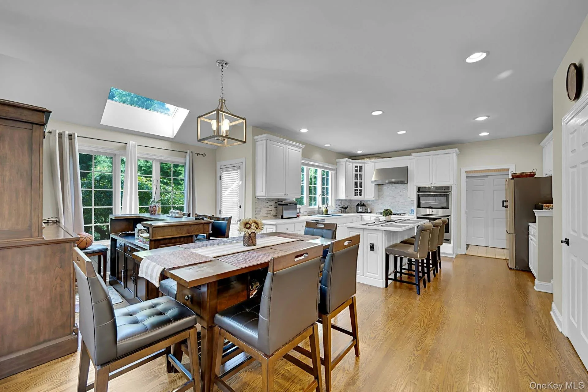 16 Eagle Court, White Plains, NY, 4 Bedrooms Bedrooms, 10 Rooms Rooms,3 BathroomsBathrooms,Residential,For Rent,Eagle,0,1026246 16 Eagle Court, White Plains, NY, 4 Bedrooms Bedrooms, 10 Rooms Rooms,3 BathroomsBathrooms,Residential,For Rent,Eagle,0,1026246
