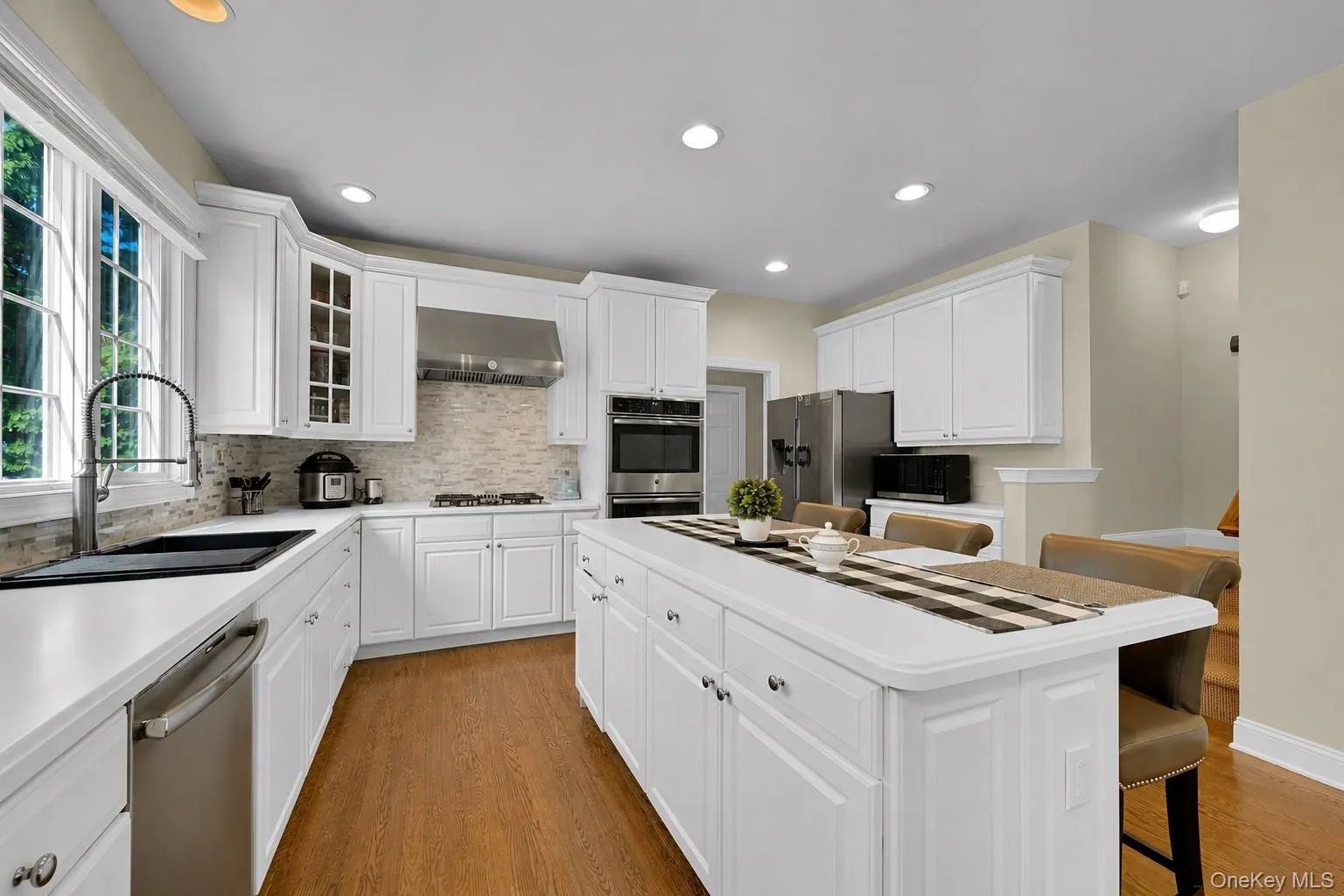 16 Eagle Court, White Plains, NY, 4 Bedrooms Bedrooms, 10 Rooms Rooms,3 BathroomsBathrooms,Residential,For Rent,Eagle,0,1026246 16 Eagle Court, White Plains, NY, 4 Bedrooms Bedrooms, 10 Rooms Rooms,3 BathroomsBathrooms,Residential,For Rent,Eagle,0,1026246