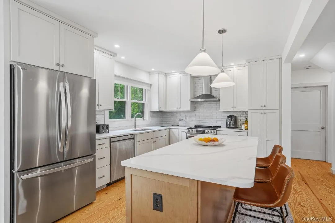 24 Woodland Drive, Poughkeepsie (town), NY, 3 Bedrooms Bedrooms, 7 Rooms Rooms,2 BathroomsBathrooms,Residential,For Rent,Woodland,0,1026247 24 Woodland Drive, Poughkeepsie (town), NY, 3 Bedrooms Bedrooms, 7 Rooms Rooms,2 BathroomsBathrooms,Residential,For Rent,Woodland,0,1026247