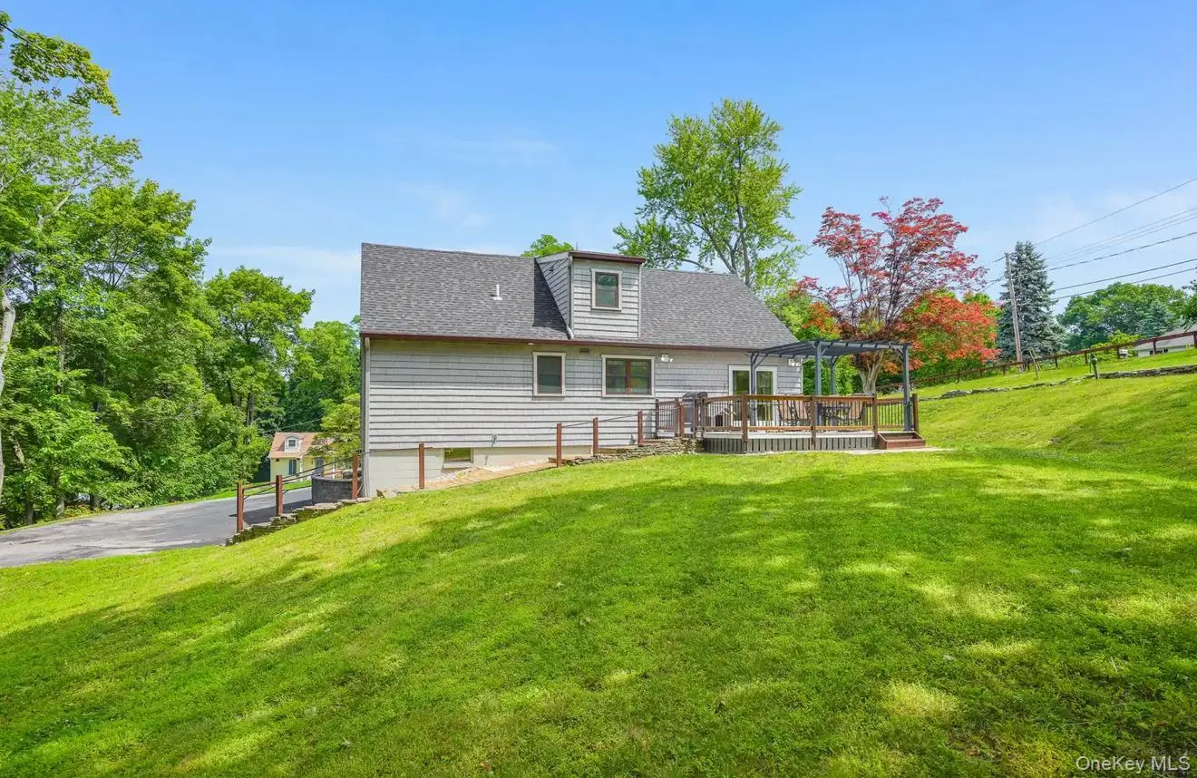 24 Woodland Drive, Poughkeepsie (town), NY, 3 Bedrooms Bedrooms, 7 Rooms Rooms,2 BathroomsBathrooms,Residential,For Rent,Woodland,0,1026247 24 Woodland Drive, Poughkeepsie (town), NY, 3 Bedrooms Bedrooms, 7 Rooms Rooms,2 BathroomsBathrooms,Residential,For Rent,Woodland,0,1026247