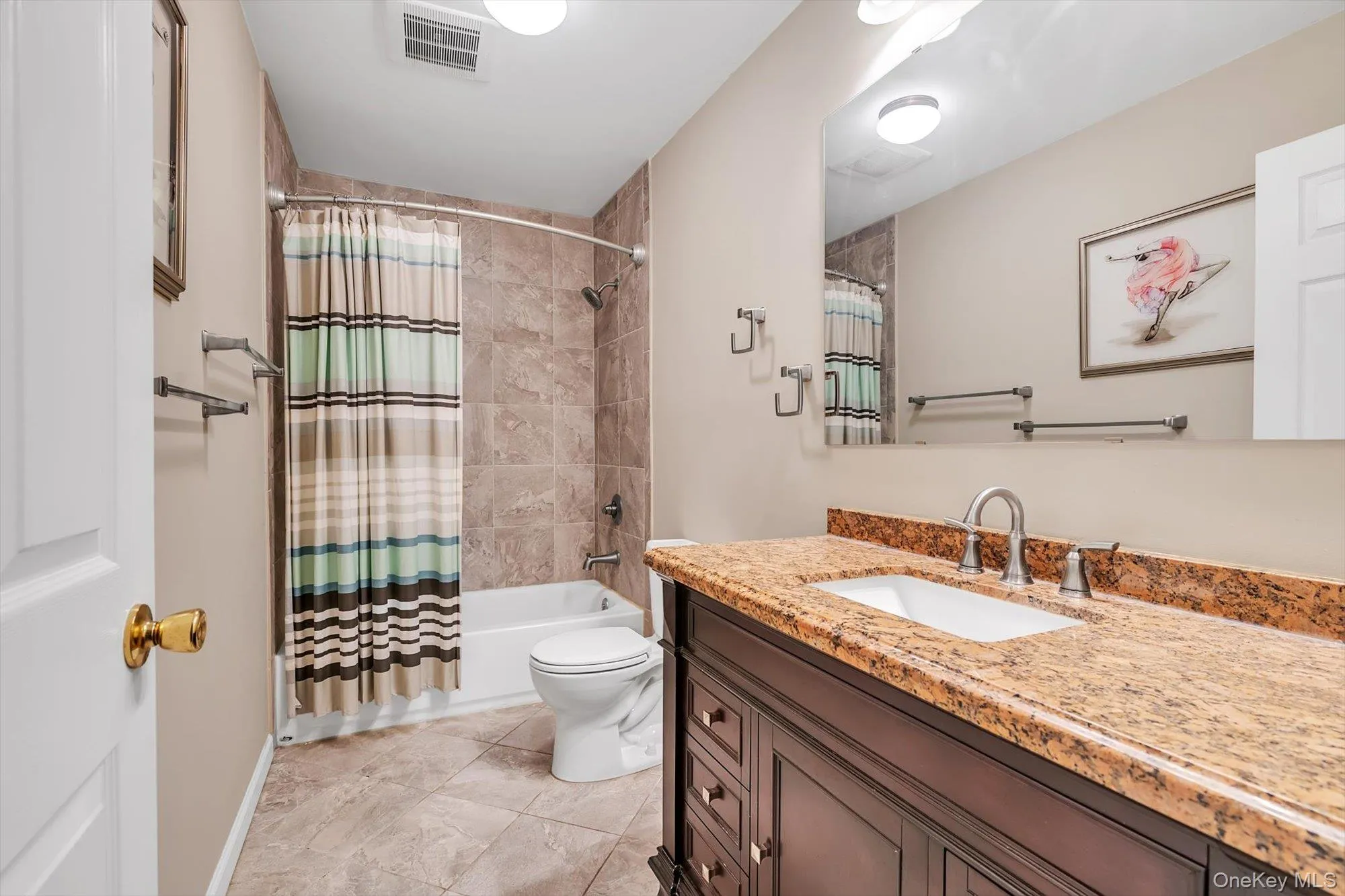202B 1st Street, Huntington, NY, 5 Bedrooms Bedrooms, 9 Rooms Rooms,3 BathroomsBathrooms,Residential,For Rent,1st,0,1026250 202B 1st Street, Huntington, NY, 5 Bedrooms Bedrooms, 9 Rooms Rooms,3 BathroomsBathrooms,Residential,For Rent,1st,0,1026250