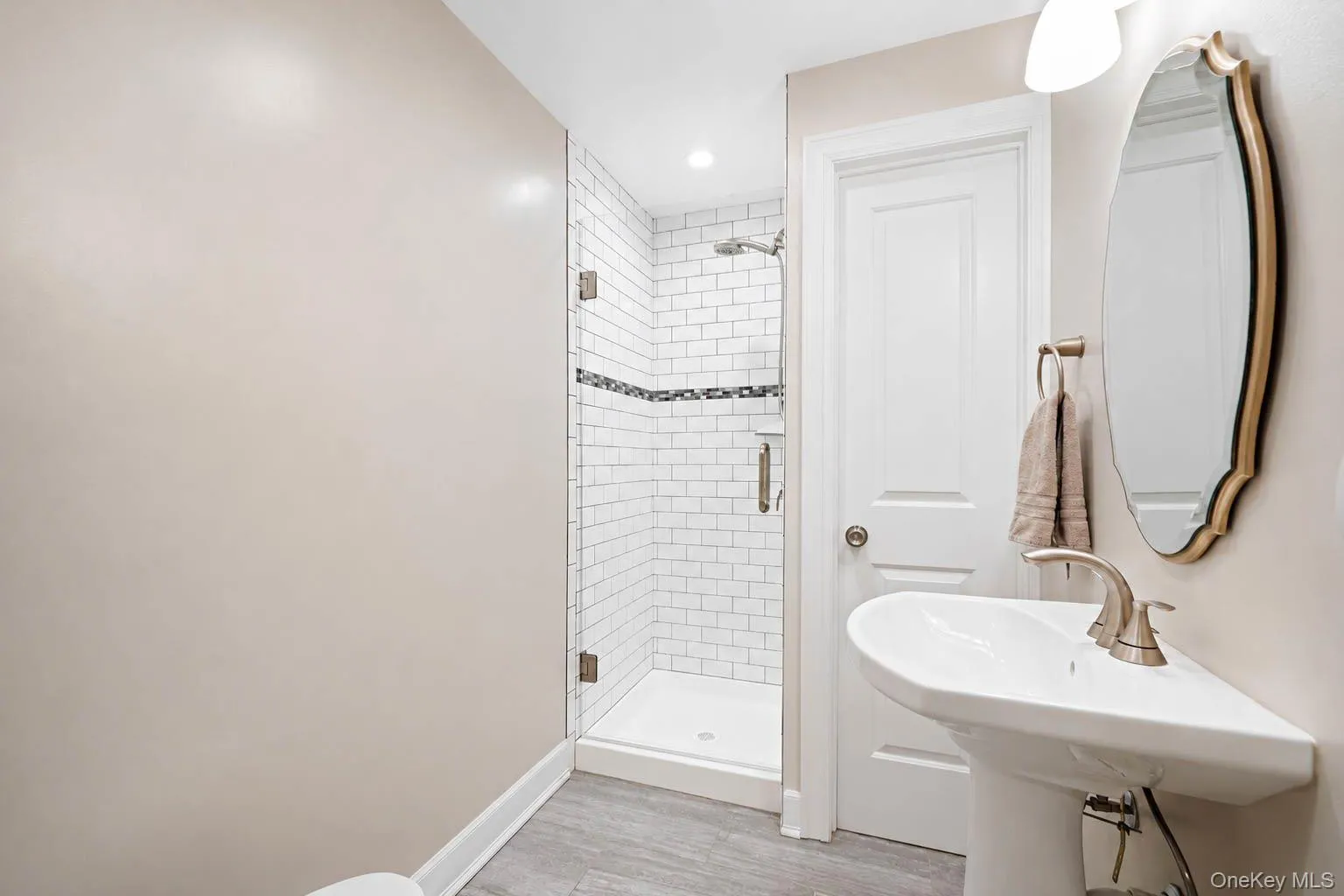 70 Summerfield Drive, Brookhaven, NY, 5 Bedrooms Bedrooms, 15 Rooms Rooms,4 BathroomsBathrooms,Residential,For Rent,Summerfield,0,1026253 70 Summerfield Drive, Brookhaven, NY, 5 Bedrooms Bedrooms, 15 Rooms Rooms,4 BathroomsBathrooms,Residential,For Rent,Summerfield,0,1026253
