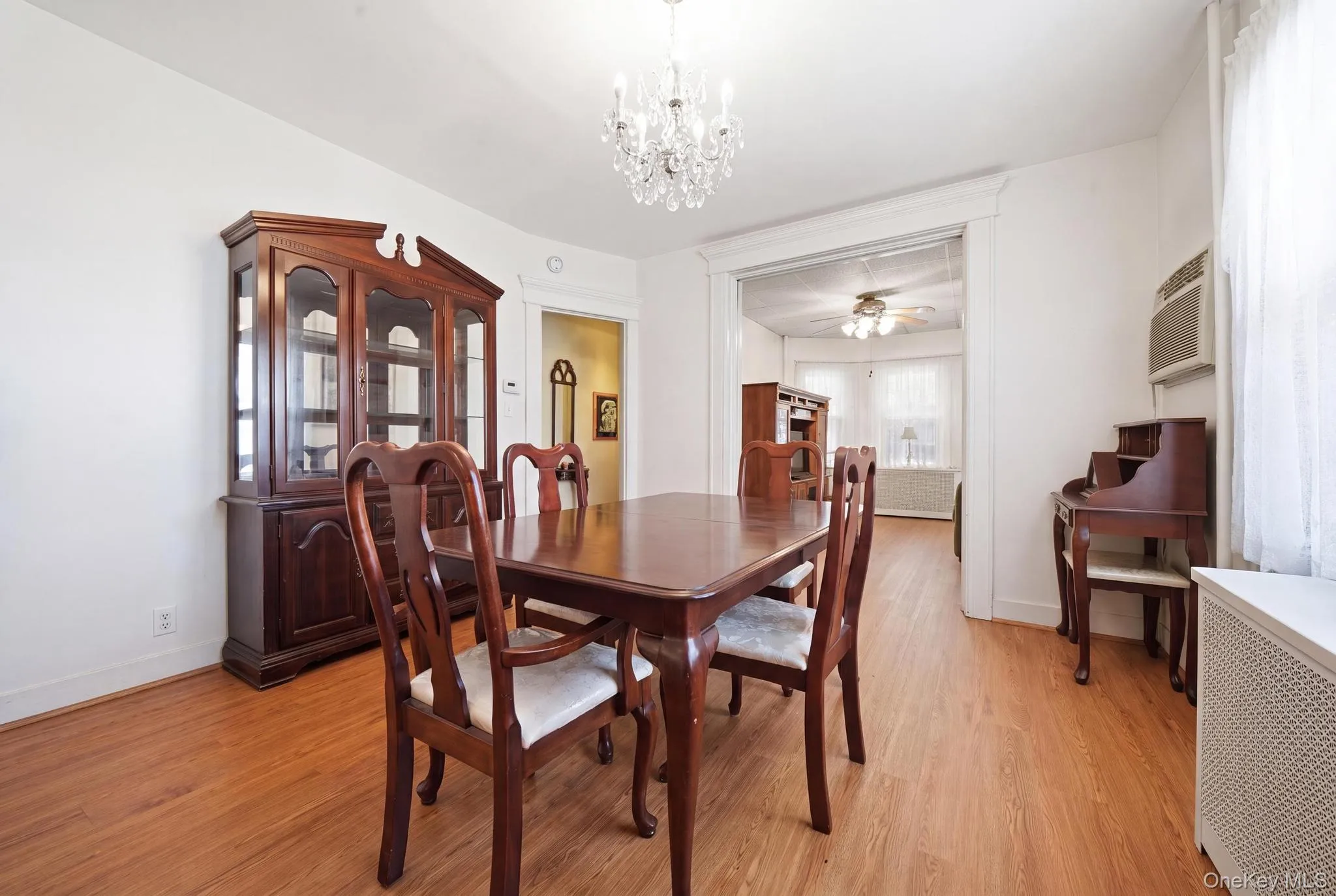10244 85th Avenue, New York, NY, 3 Bedrooms Bedrooms, 12 Rooms Rooms,1 BathroomBathrooms,Residential,For Rent,85th,0,1026255 10244 85th Avenue, New York, NY, 3 Bedrooms Bedrooms, 12 Rooms Rooms,1 BathroomBathrooms,Residential,For Rent,85th,0,1026255