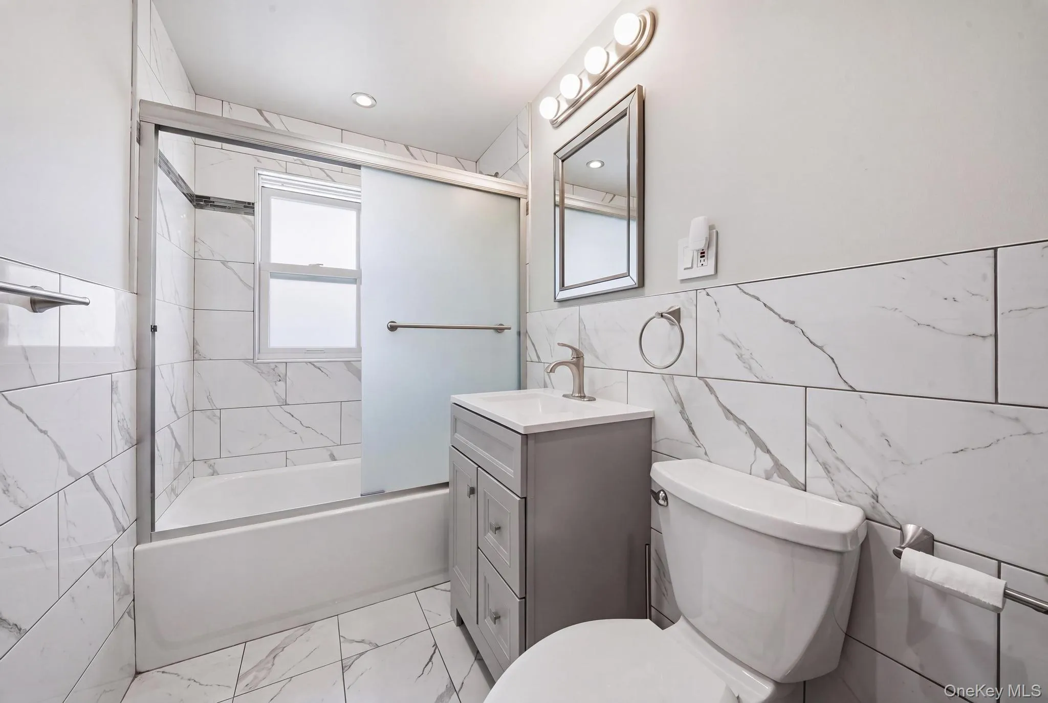 10244 85th Avenue, New York, NY, 3 Bedrooms Bedrooms, 12 Rooms Rooms,1 BathroomBathrooms,Residential,For Rent,85th,0,1026255 10244 85th Avenue, New York, NY, 3 Bedrooms Bedrooms, 12 Rooms Rooms,1 BathroomBathrooms,Residential,For Rent,85th,0,1026255