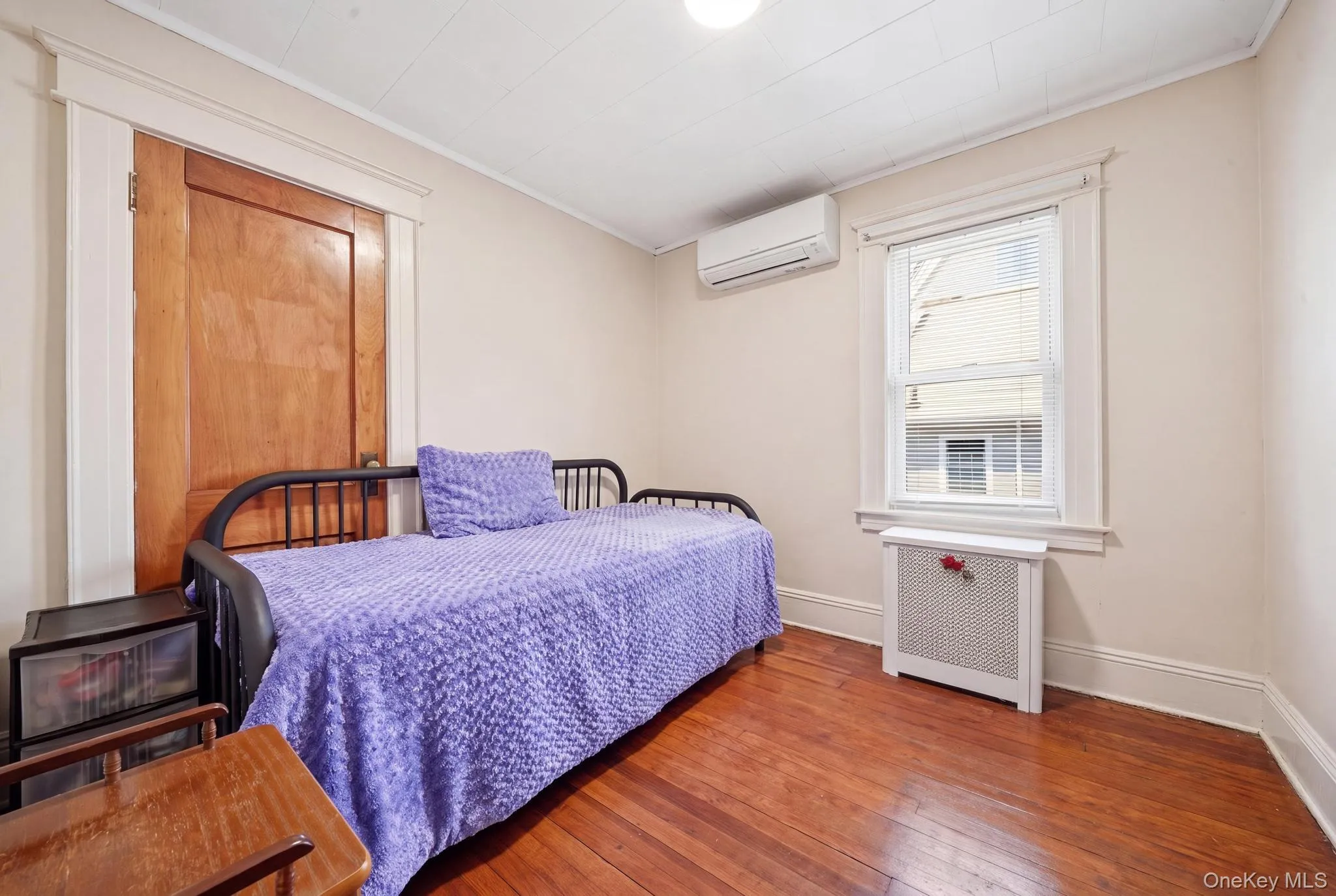 10244 85th Avenue, New York, NY, 3 Bedrooms Bedrooms, 12 Rooms Rooms,1 BathroomBathrooms,Residential,For Rent,85th,0,1026255 10244 85th Avenue, New York, NY, 3 Bedrooms Bedrooms, 12 Rooms Rooms,1 BathroomBathrooms,Residential,For Rent,85th,0,1026255