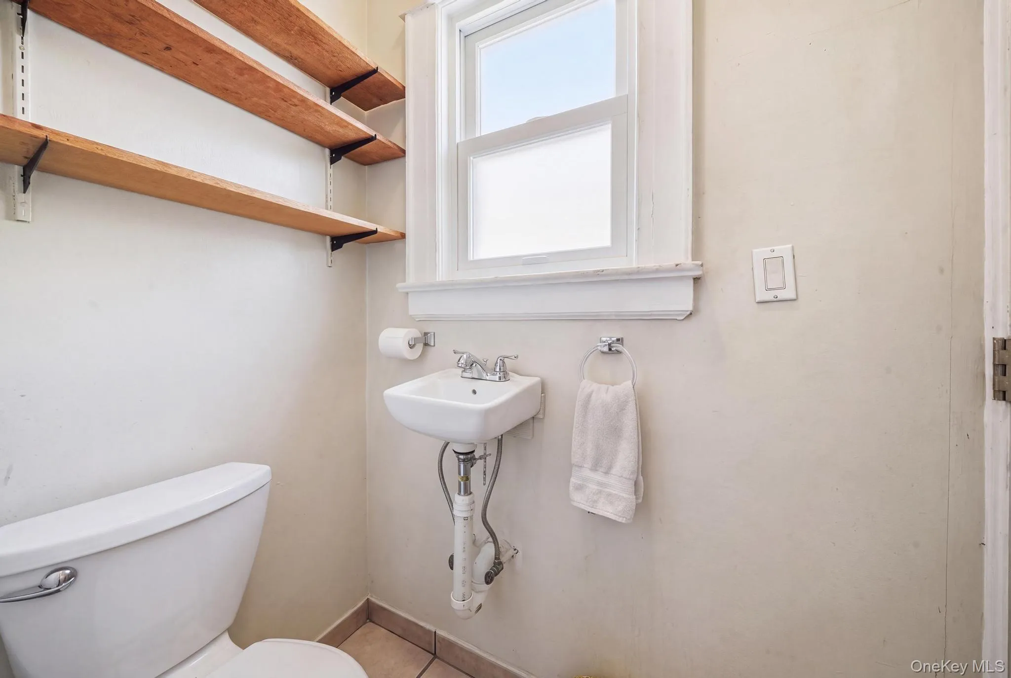 10244 85th Avenue, New York, NY, 3 Bedrooms Bedrooms, 12 Rooms Rooms,1 BathroomBathrooms,Residential,For Rent,85th,0,1026255 10244 85th Avenue, New York, NY, 3 Bedrooms Bedrooms, 12 Rooms Rooms,1 BathroomBathrooms,Residential,For Rent,85th,0,1026255