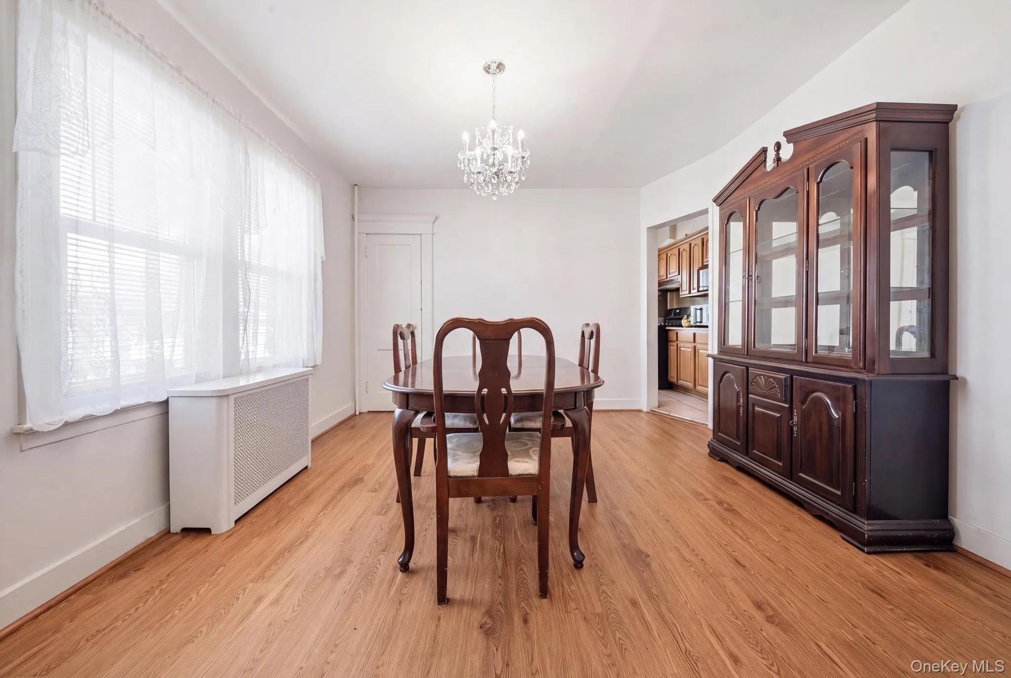 10244 85th Avenue, New York, NY, 3 Bedrooms Bedrooms, 12 Rooms Rooms,1 BathroomBathrooms,Residential,For Rent,85th,0,1026255 10244 85th Avenue, New York, NY, 3 Bedrooms Bedrooms, 12 Rooms Rooms,1 BathroomBathrooms,Residential,For Rent,85th,0,1026255