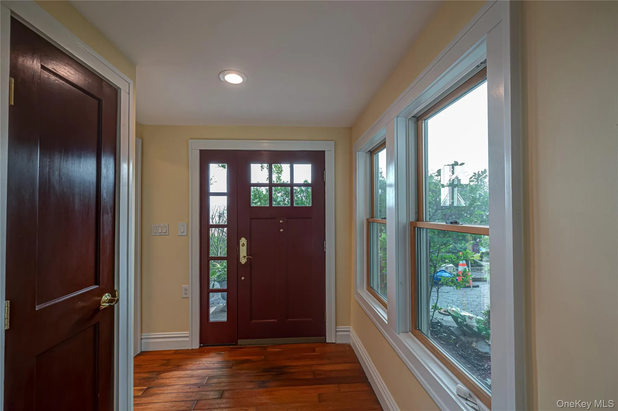 5 Harborview Lane, Huntington, NY, 3 Bedrooms Bedrooms, 9 Rooms Rooms,2 BathroomsBathrooms,Residential,For Rent,Harborview,0,1026256 5 Harborview Lane, Huntington, NY, 3 Bedrooms Bedrooms, 9 Rooms Rooms,2 BathroomsBathrooms,Residential,For Rent,Harborview,0,1026256
