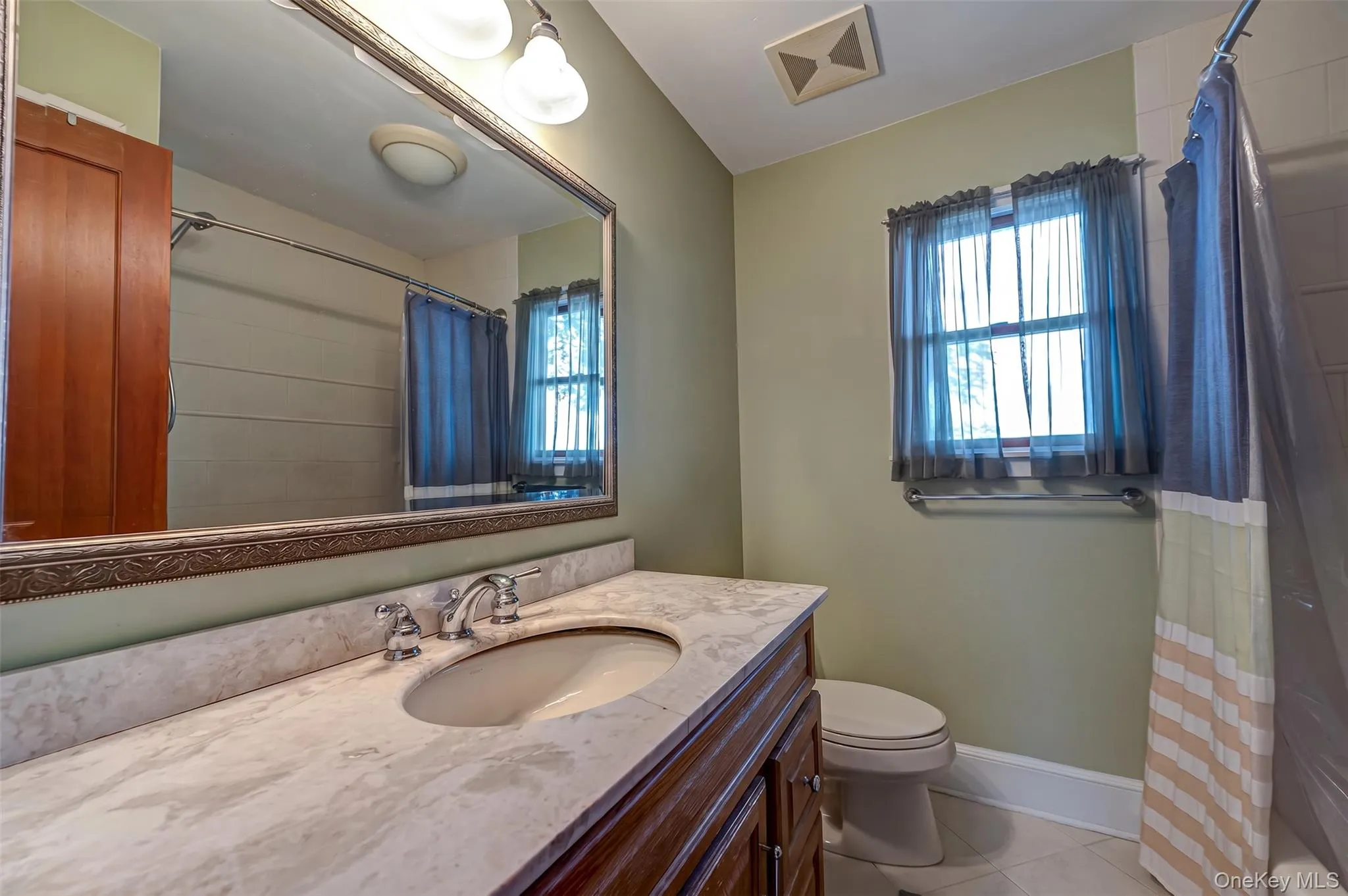 5 Harborview Lane, Huntington, NY, 3 Bedrooms Bedrooms, 9 Rooms Rooms,2 BathroomsBathrooms,Residential,For Rent,Harborview,0,1026256 5 Harborview Lane, Huntington, NY, 3 Bedrooms Bedrooms, 9 Rooms Rooms,2 BathroomsBathrooms,Residential,For Rent,Harborview,0,1026256