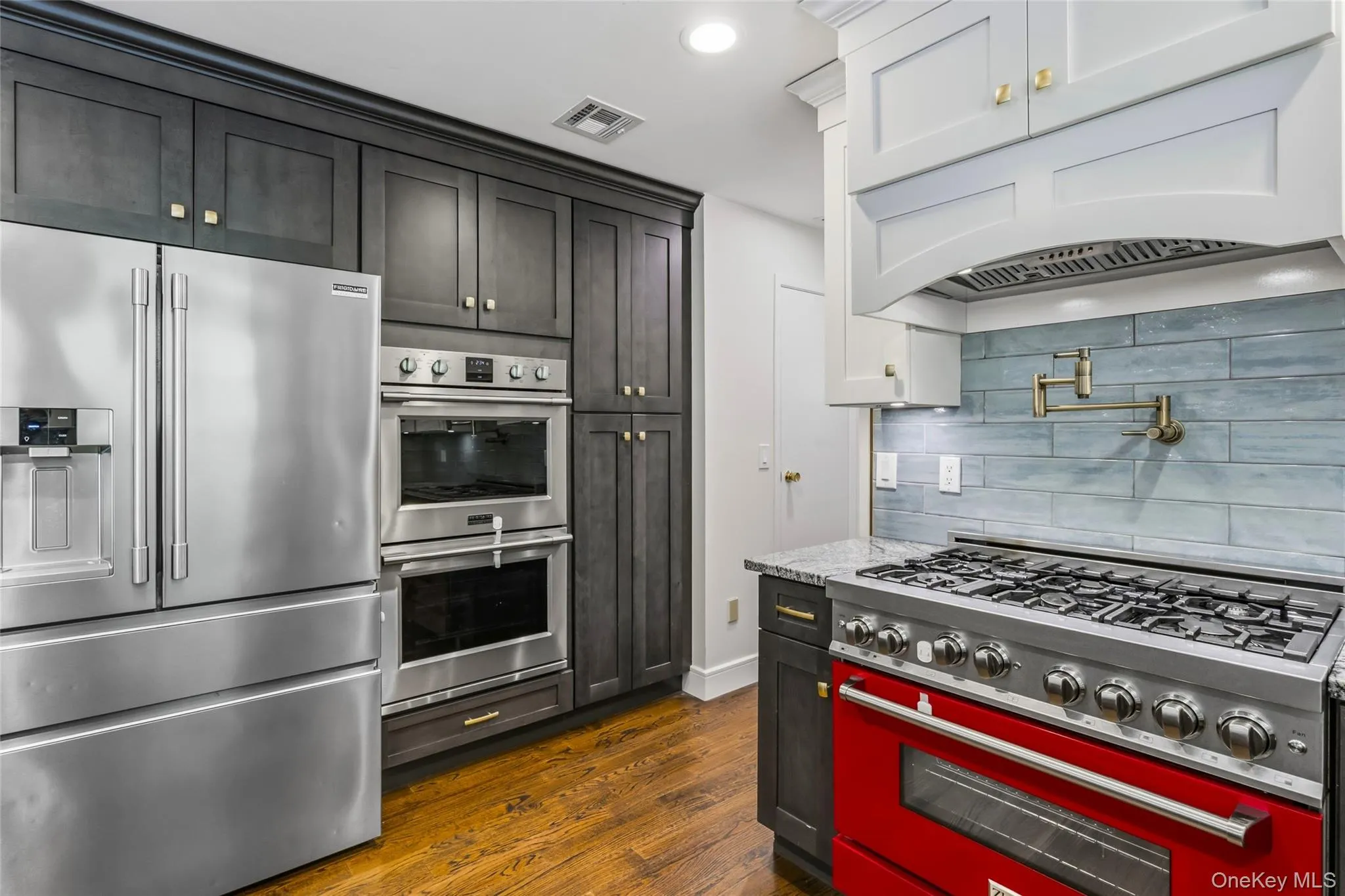 94 Bagatelle Road, Huntington, NY, 5 Bedrooms Bedrooms, 10 Rooms Rooms,3 BathroomsBathrooms,Residential,For Rent,Bagatelle,0,1026259 94 Bagatelle Road, Huntington, NY, 5 Bedrooms Bedrooms, 10 Rooms Rooms,3 BathroomsBathrooms,Residential,For Rent,Bagatelle,0,1026259