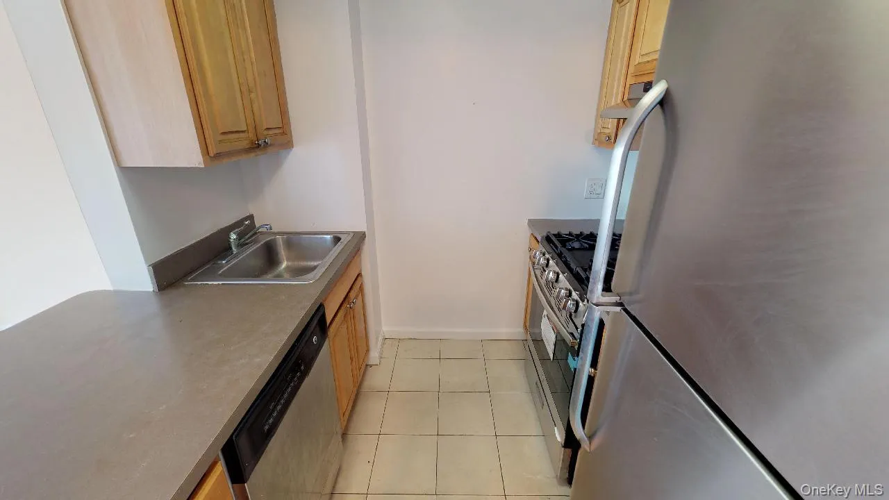 102-02 Queens Boulevard, New York, NY, 2 Bedrooms Bedrooms, 4 Rooms Rooms,1 BathroomBathrooms,Residential Lease,For Rent,Queens,0,1026262 102-02 Queens Boulevard, New York, NY, 2 Bedrooms Bedrooms, 4 Rooms Rooms,1 BathroomBathrooms,Residential Lease,For Rent,Queens,0,1026262