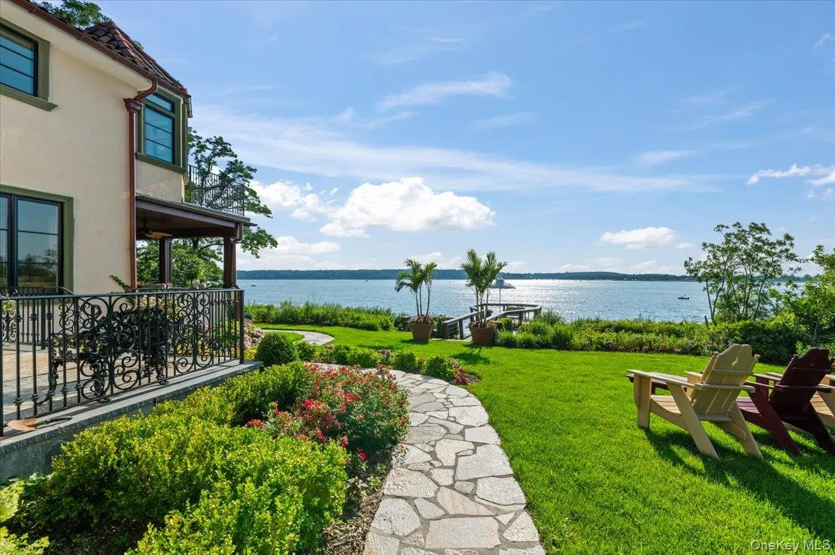 353 Centre Island Road, Oyster Bay, NY, 3 Bedrooms Bedrooms, 9 Rooms Rooms,2 BathroomsBathrooms,Residential,For Rent,Centre Island,0,1026267 353 Centre Island Road, Oyster Bay, NY, 3 Bedrooms Bedrooms, 9 Rooms Rooms,2 BathroomsBathrooms,Residential,For Rent,Centre Island,0,1026267