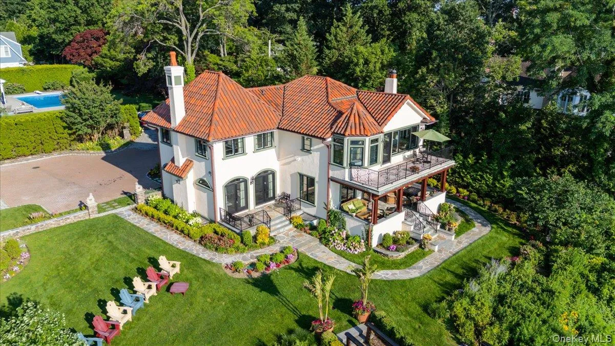 353 Centre Island Road, Oyster Bay, NY, 3 Bedrooms Bedrooms, 9 Rooms Rooms,2 BathroomsBathrooms,Residential,For Rent,Centre Island,0,1026267 353 Centre Island Road, Oyster Bay, NY, 3 Bedrooms Bedrooms, 9 Rooms Rooms,2 BathroomsBathrooms,Residential,For Rent,Centre Island,0,1026267