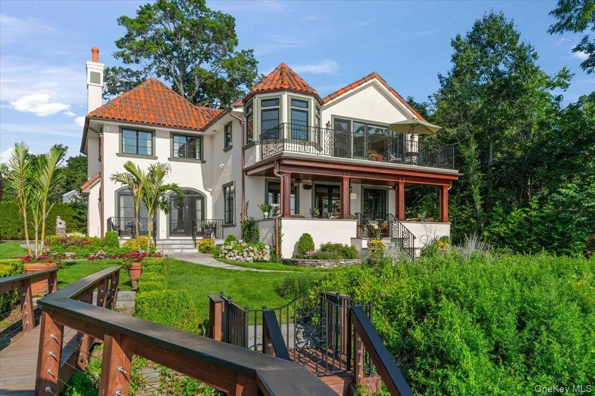 353 Centre Island Road, Oyster Bay, NY, 3 Bedrooms Bedrooms, 9 Rooms Rooms,2 BathroomsBathrooms,Residential,For Rent,Centre Island,0,1026267 353 Centre Island Road, Oyster Bay, NY, 3 Bedrooms Bedrooms, 9 Rooms Rooms,2 BathroomsBathrooms,Residential,For Rent,Centre Island,0,1026267