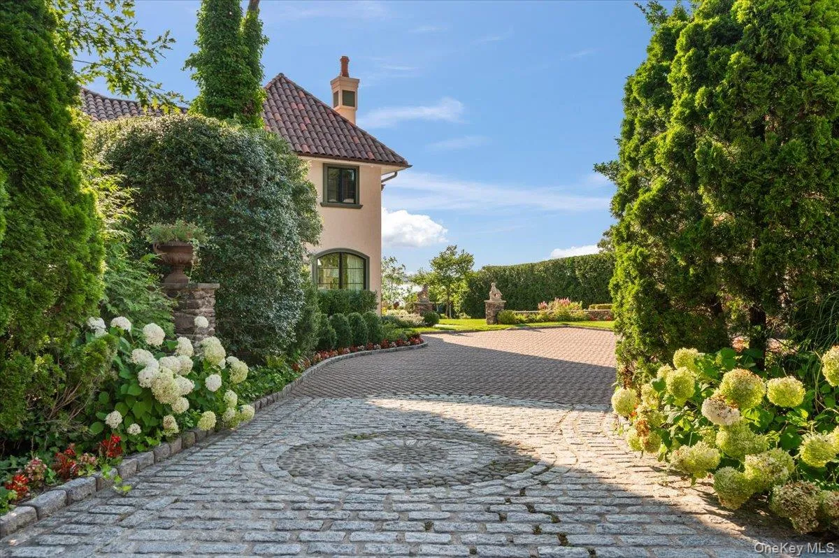 Driveway approach Driveway approach