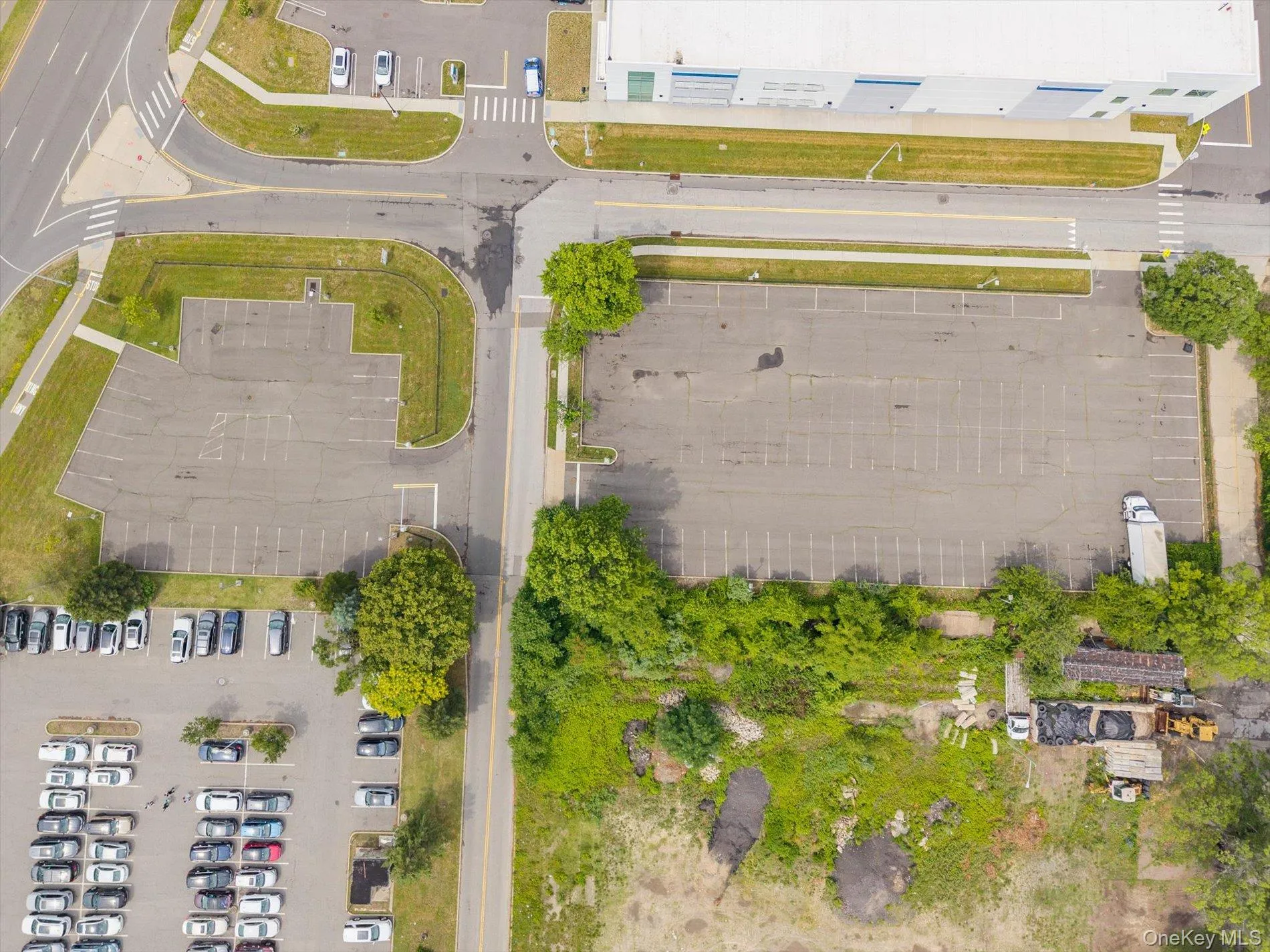 107 Charles Lindbergh Boulevard, Hempstead, NY, ,Commercial Lease,For Rent,Charles Lindbergh,0,1026271 107 Charles Lindbergh Boulevard, Hempstead, NY, ,Commercial Lease,For Rent,Charles Lindbergh,0,1026271