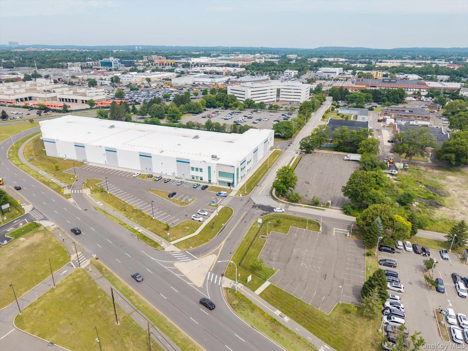 107 Charles Lindbergh Boulevard, Hempstead, NY, ,Commercial Lease,For Rent,Charles Lindbergh,0,1026271 107 Charles Lindbergh Boulevard, Hempstead, NY, ,Commercial Lease,For Rent,Charles Lindbergh,0,1026271