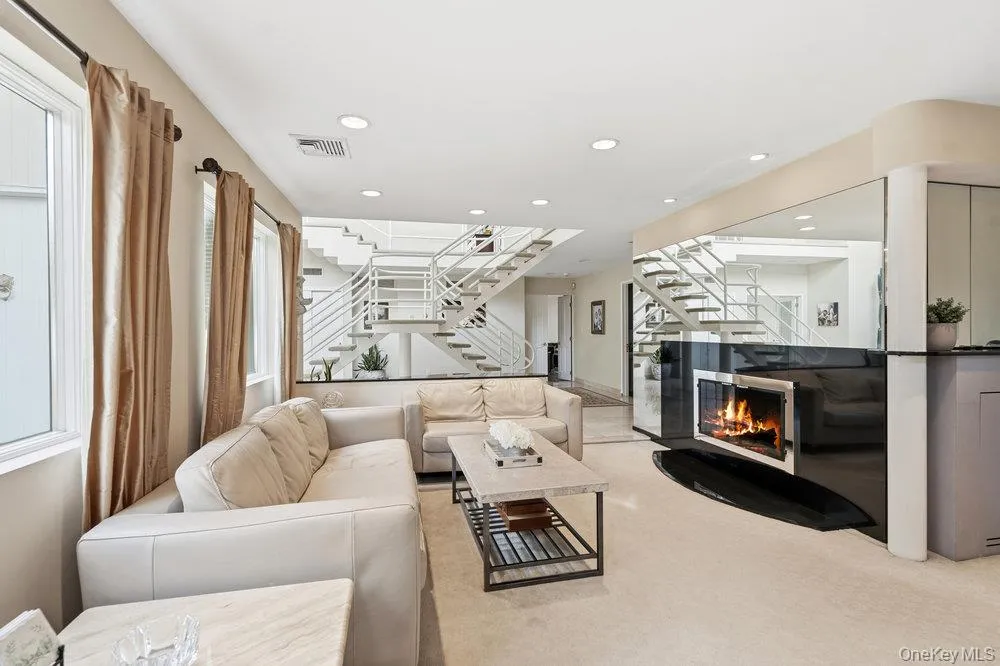 23 Wildwood Lane, Oyster Bay, NY, 5 Bedrooms Bedrooms, 11 Rooms Rooms,4 BathroomsBathrooms,Residential,For Rent,Wildwood,0,1026272 23 Wildwood Lane, Oyster Bay, NY, 5 Bedrooms Bedrooms, 11 Rooms Rooms,4 BathroomsBathrooms,Residential,For Rent,Wildwood,0,1026272