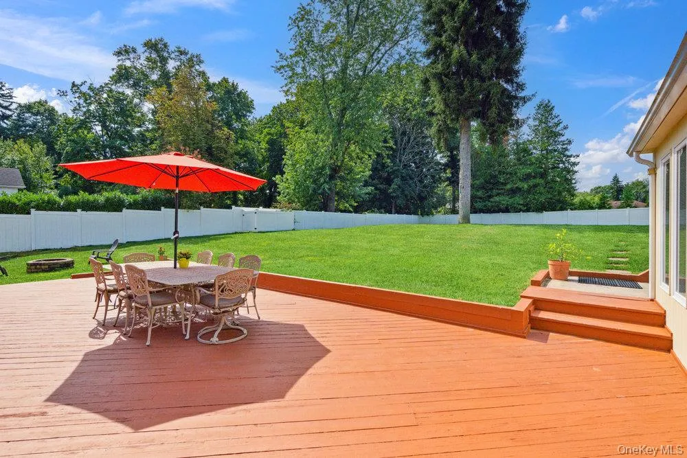 23 Wildwood Lane, Oyster Bay, NY, 5 Bedrooms Bedrooms, 11 Rooms Rooms,4 BathroomsBathrooms,Residential,For Rent,Wildwood,0,1026272 23 Wildwood Lane, Oyster Bay, NY, 5 Bedrooms Bedrooms, 11 Rooms Rooms,4 BathroomsBathrooms,Residential,For Rent,Wildwood,0,1026272