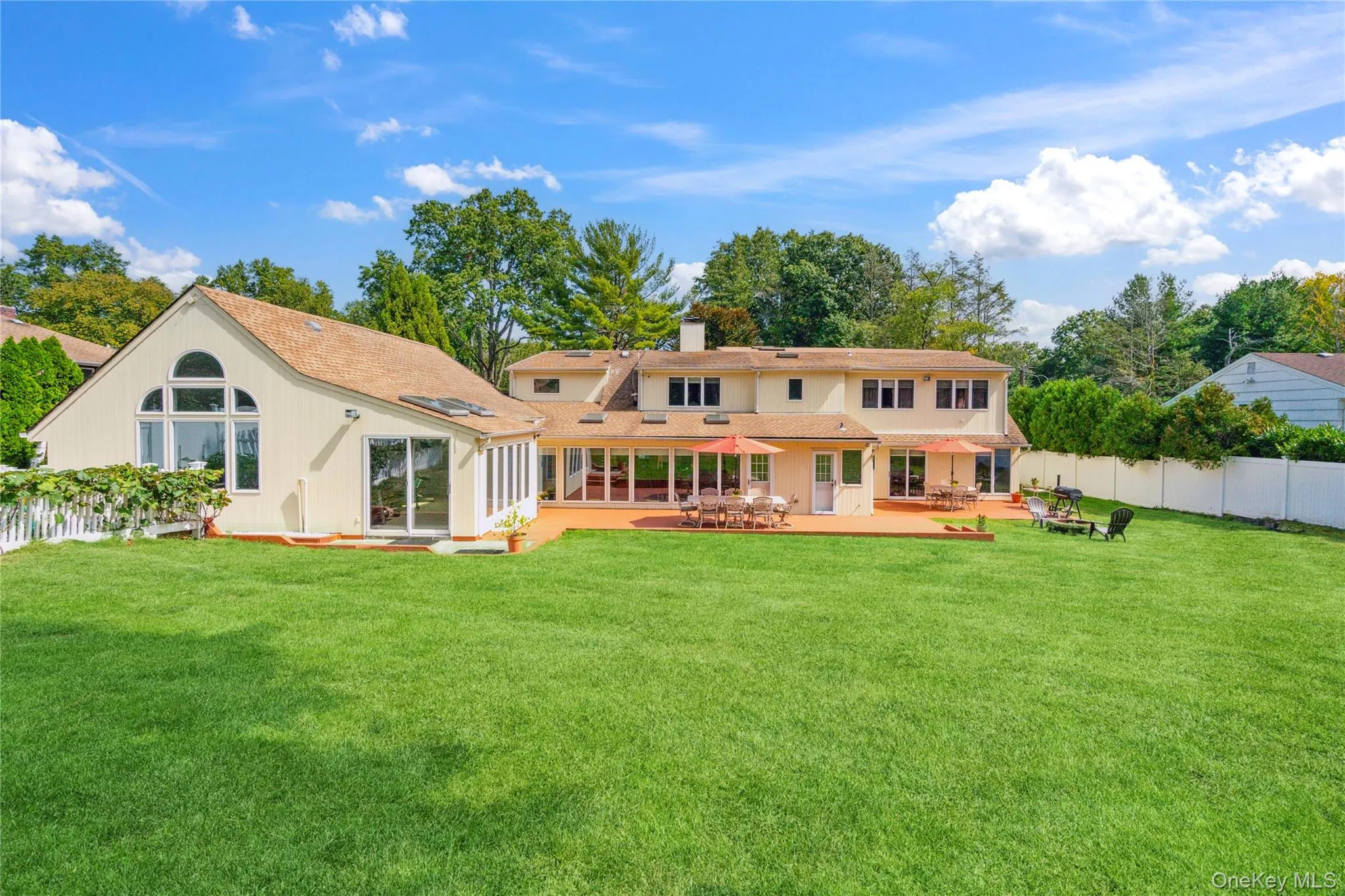 23 Wildwood Lane, Oyster Bay, NY, 5 Bedrooms Bedrooms, 11 Rooms Rooms,4 BathroomsBathrooms,Residential,For Rent,Wildwood,0,1026272 23 Wildwood Lane, Oyster Bay, NY, 5 Bedrooms Bedrooms, 11 Rooms Rooms,4 BathroomsBathrooms,Residential,For Rent,Wildwood,0,1026272