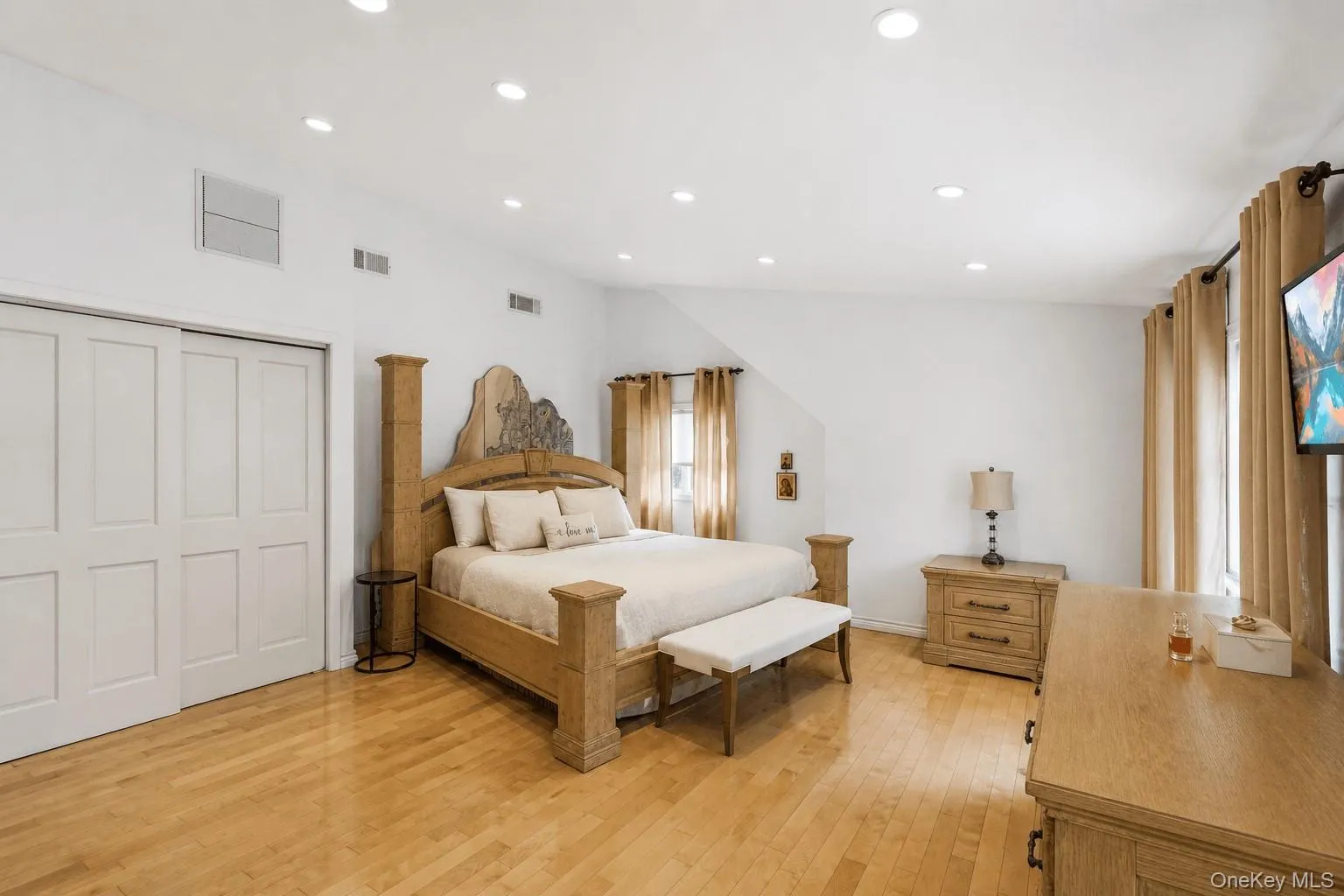 23 Wildwood Lane, Oyster Bay, NY, 5 Bedrooms Bedrooms, 11 Rooms Rooms,4 BathroomsBathrooms,Residential,For Rent,Wildwood,0,1026272 23 Wildwood Lane, Oyster Bay, NY, 5 Bedrooms Bedrooms, 11 Rooms Rooms,4 BathroomsBathrooms,Residential,For Rent,Wildwood,0,1026272